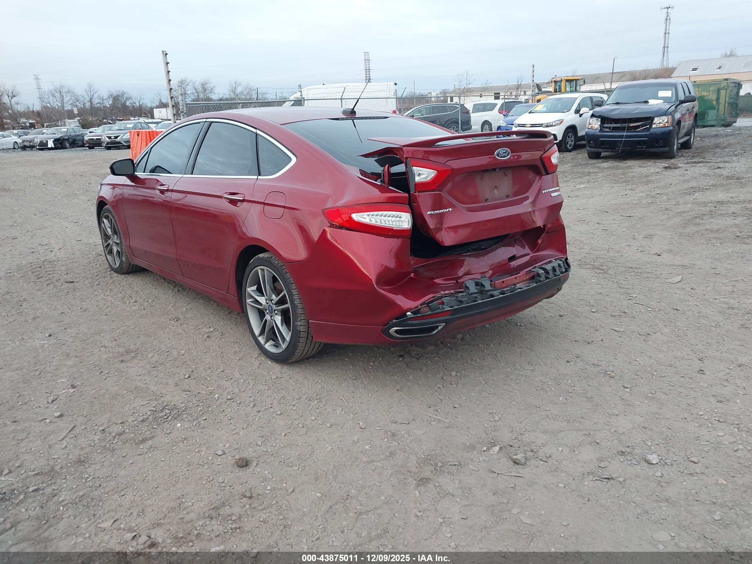 FORD FUSION image 3