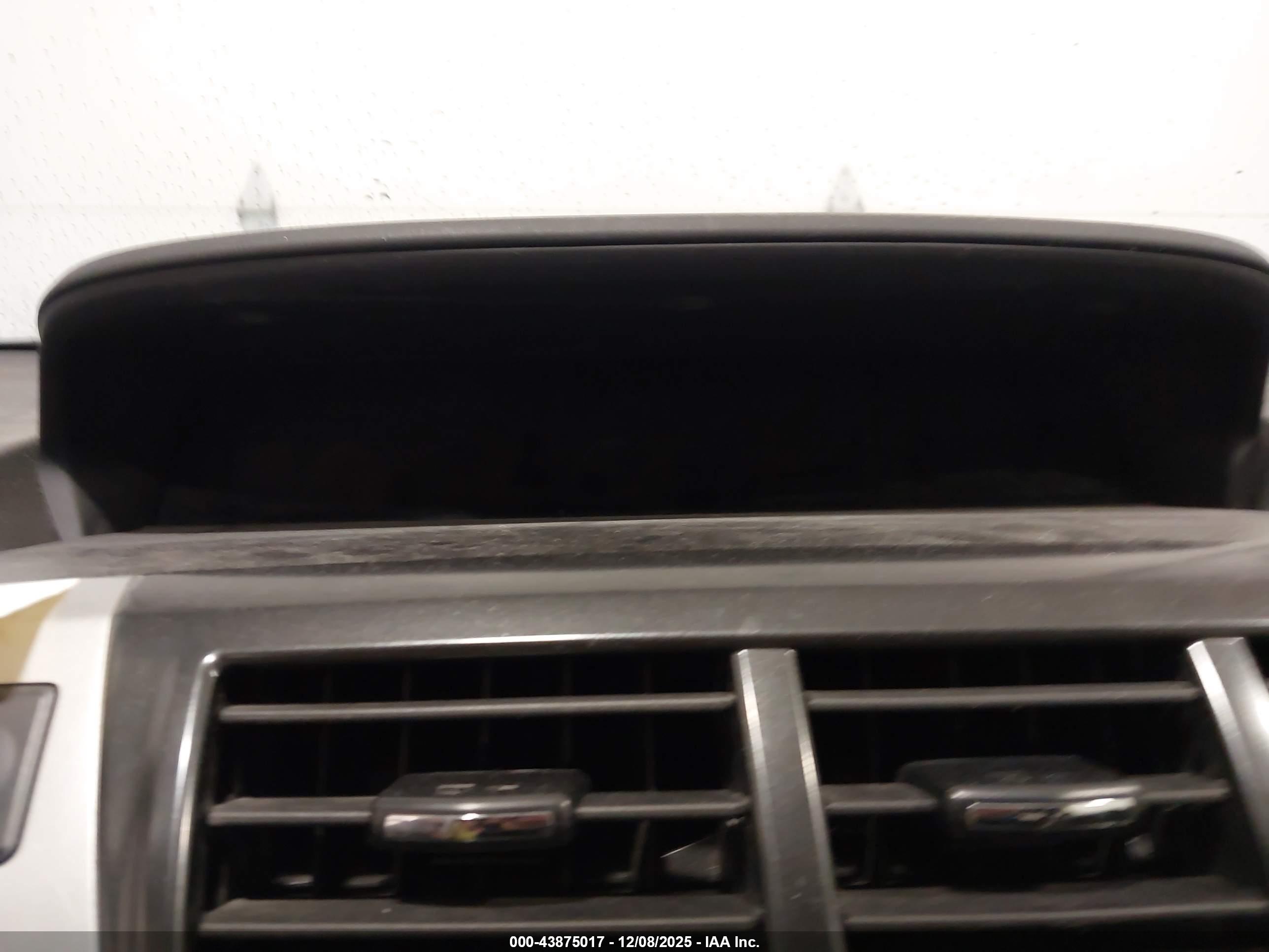 TOYOTA PRIUS image 7