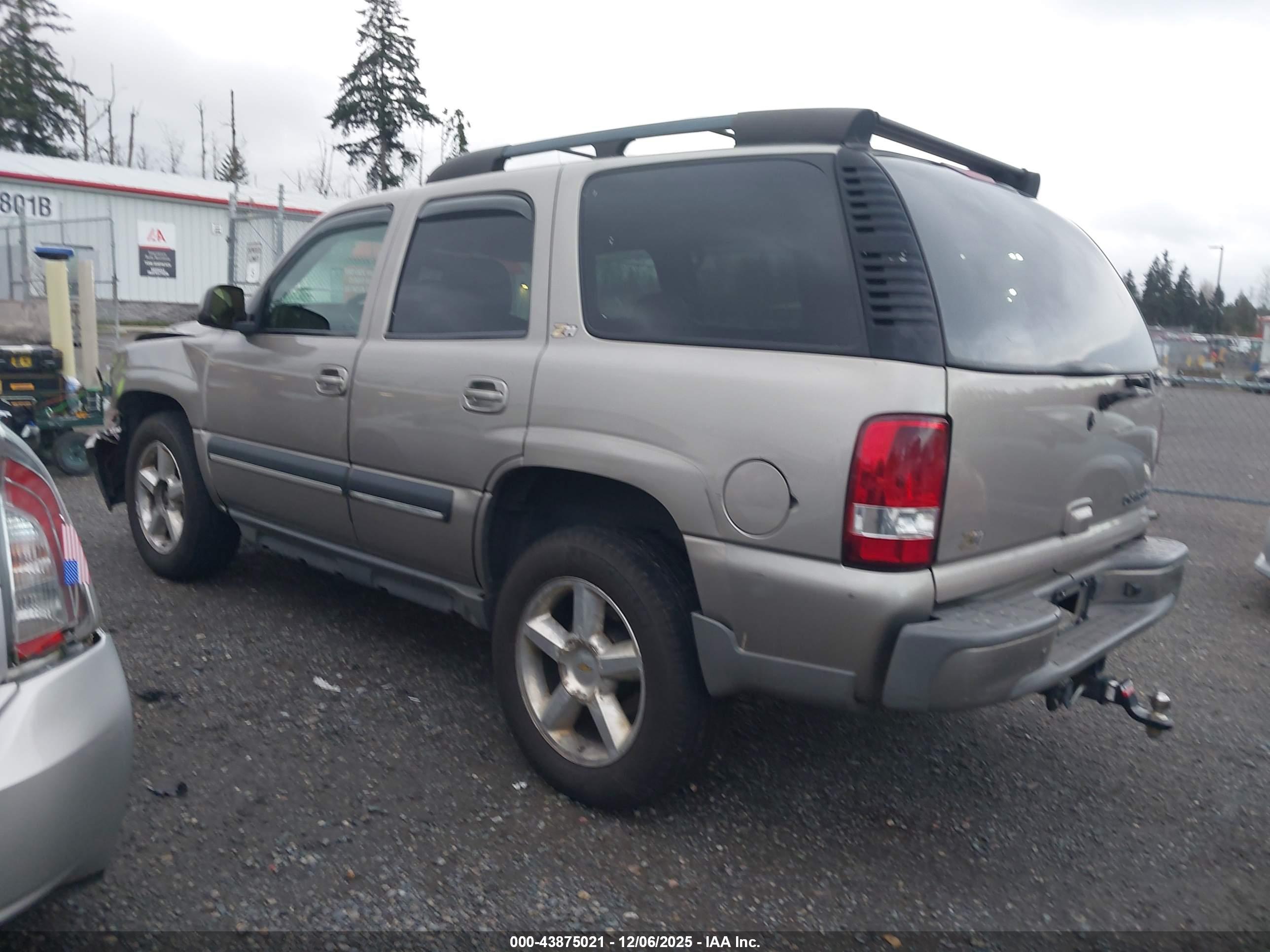 CHEVROLET TAHOE image 3
