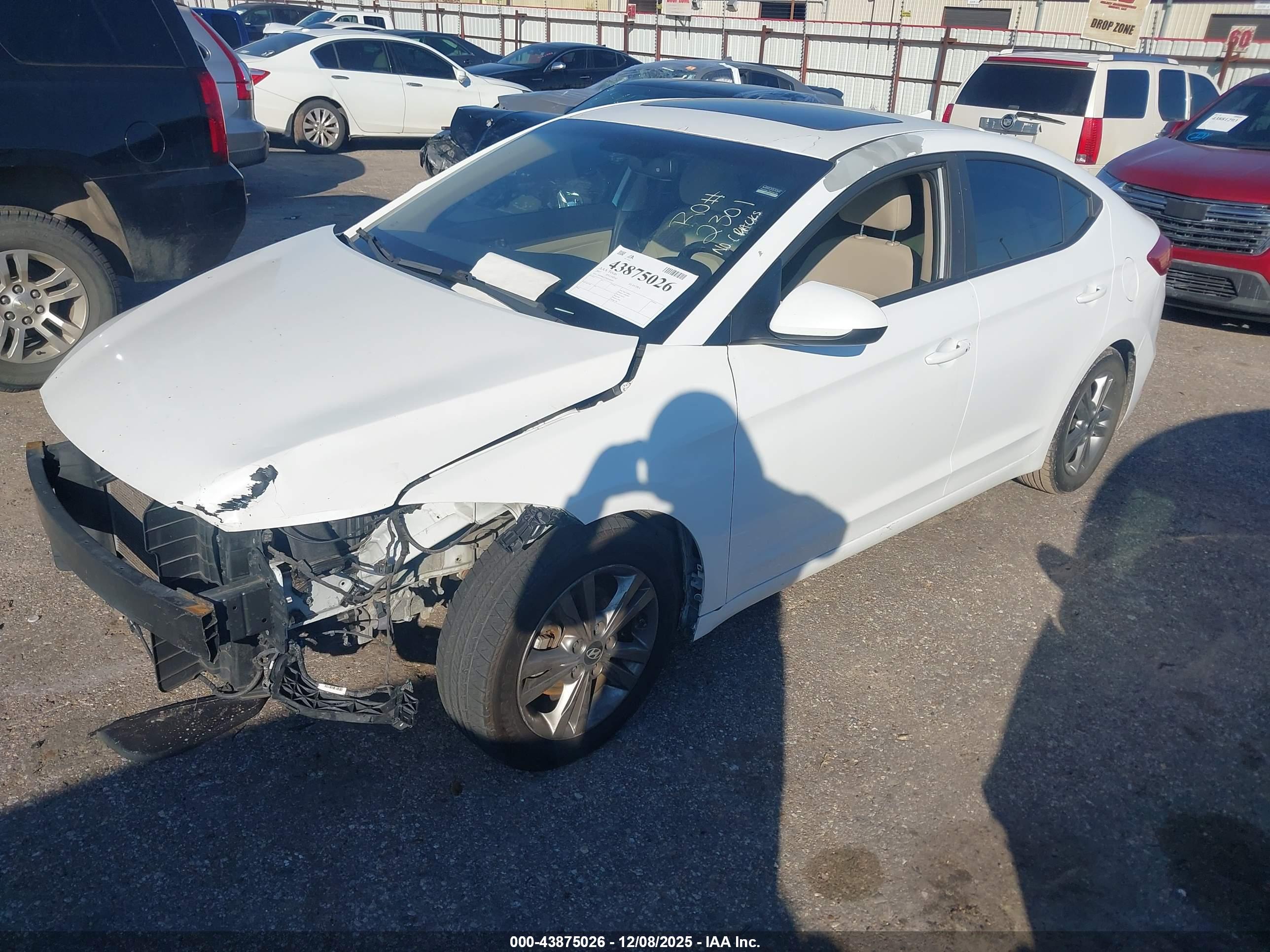 HYUNDAI ELANTRA image 2