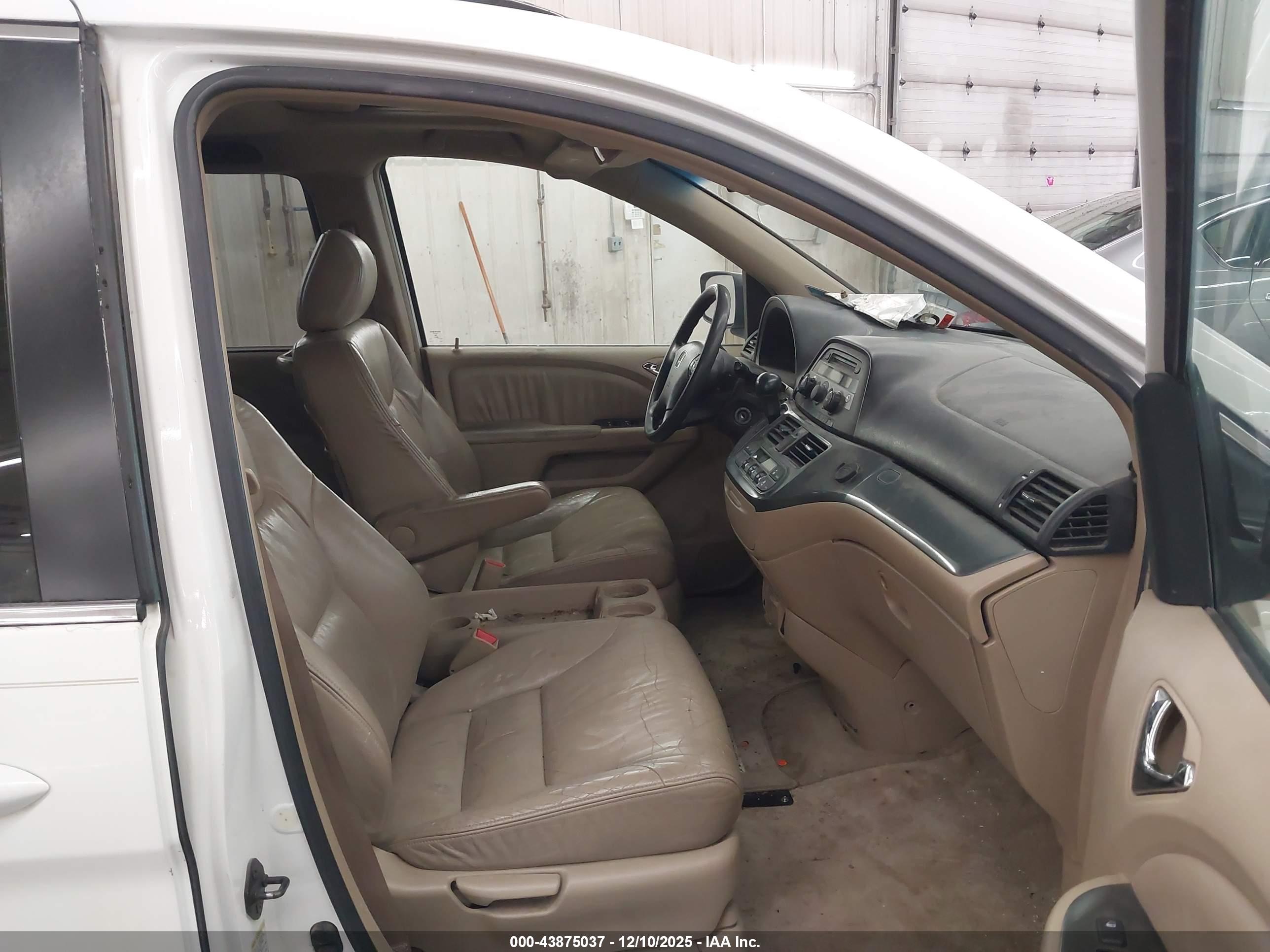 HONDA ODYSSEY image 5