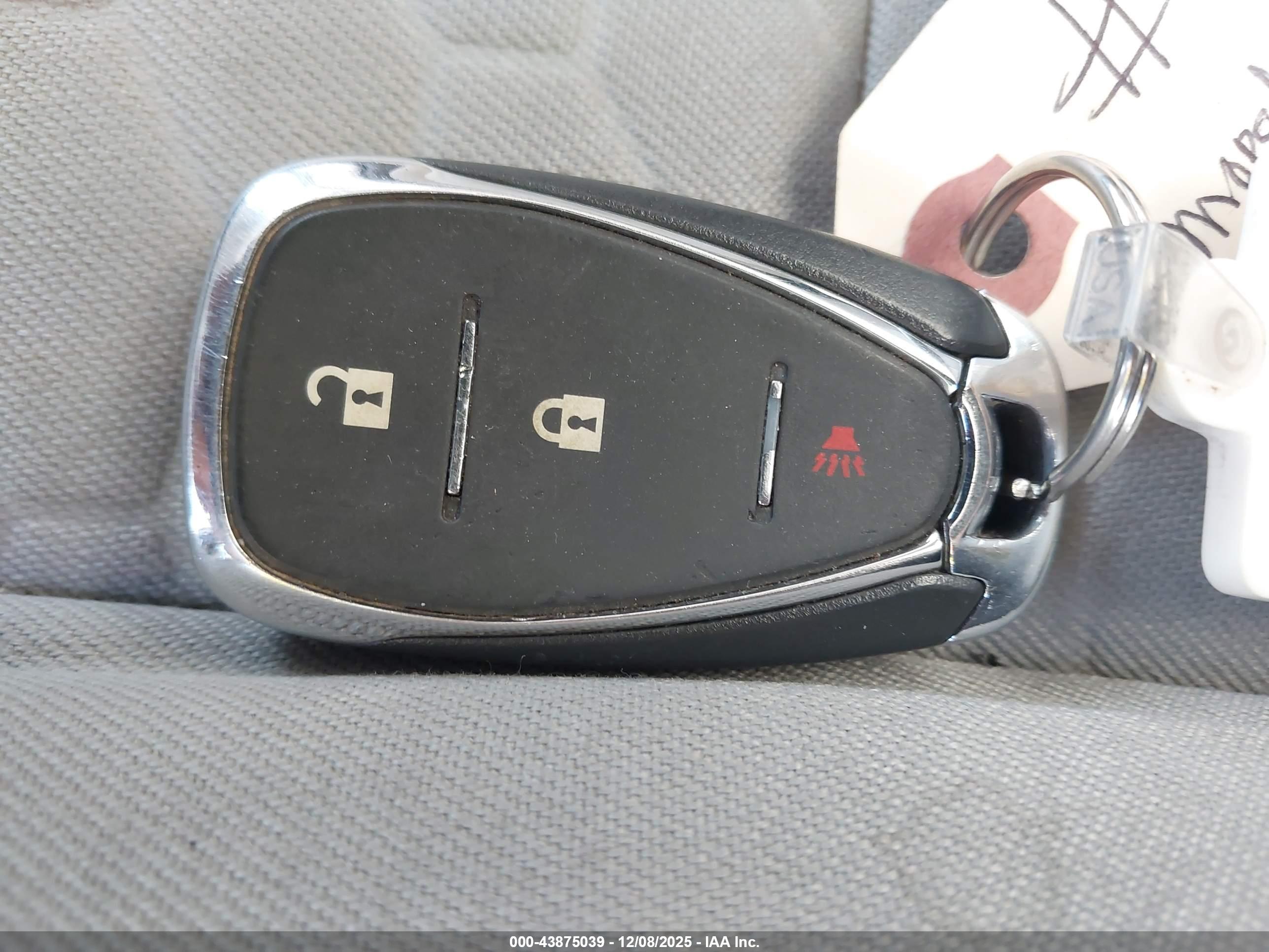 CHEVROLET EQUINOX image 11