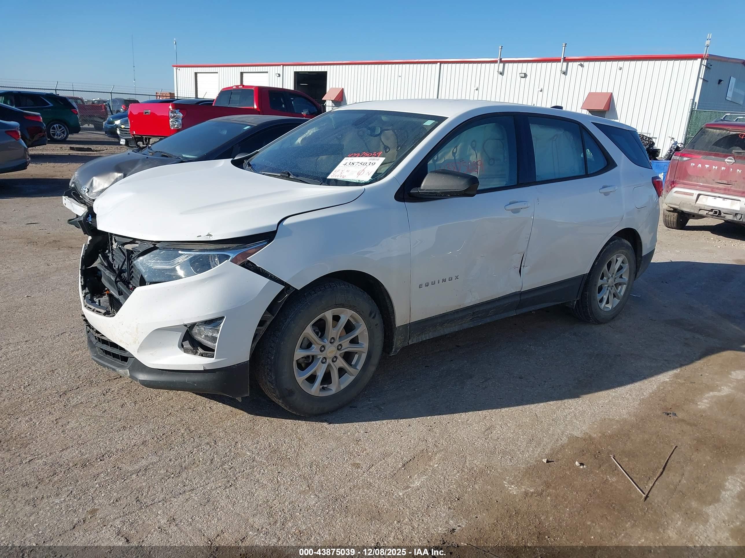 CHEVROLET EQUINOX image 2