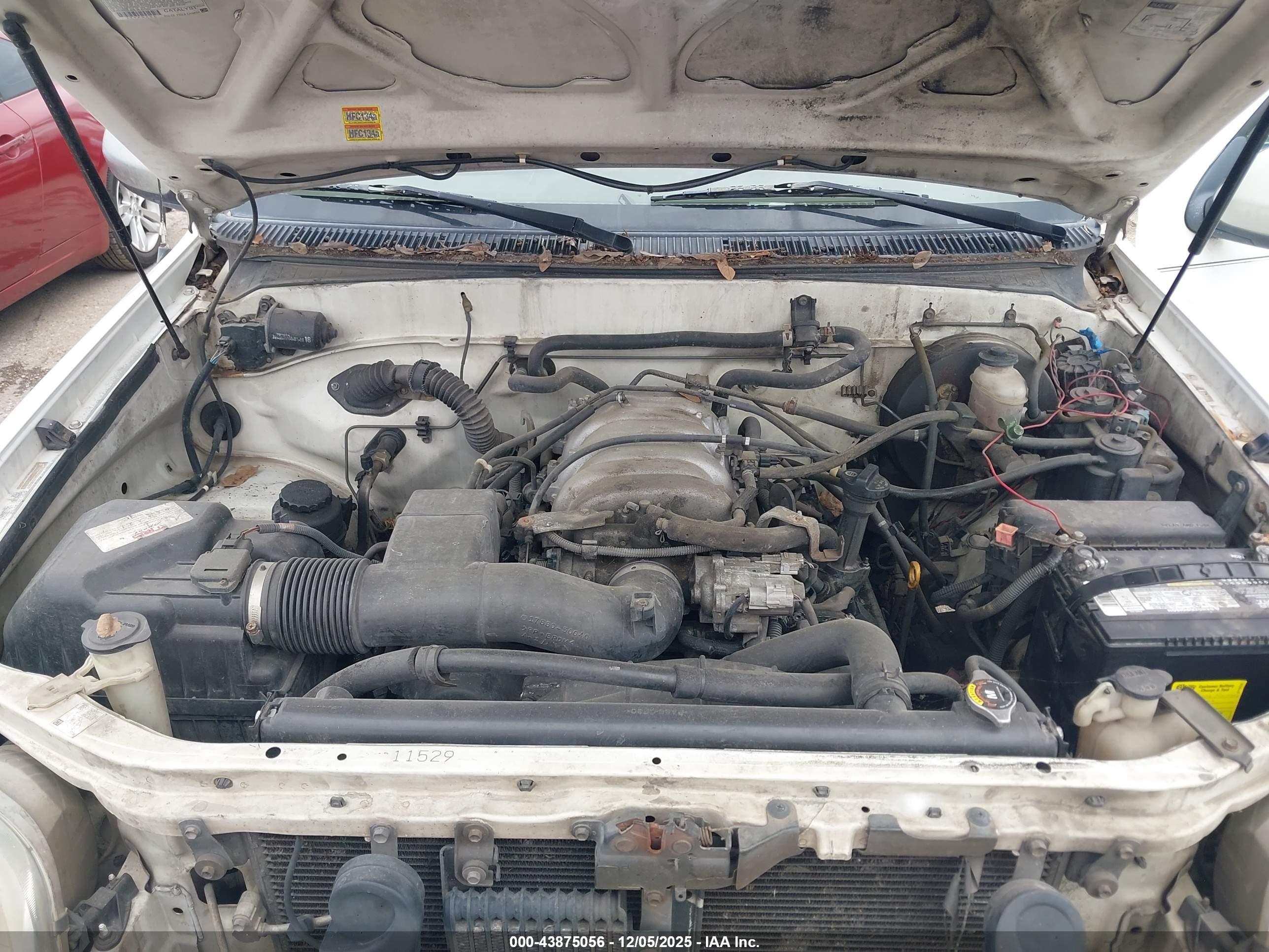 TOYOTA TUNDRA image 10