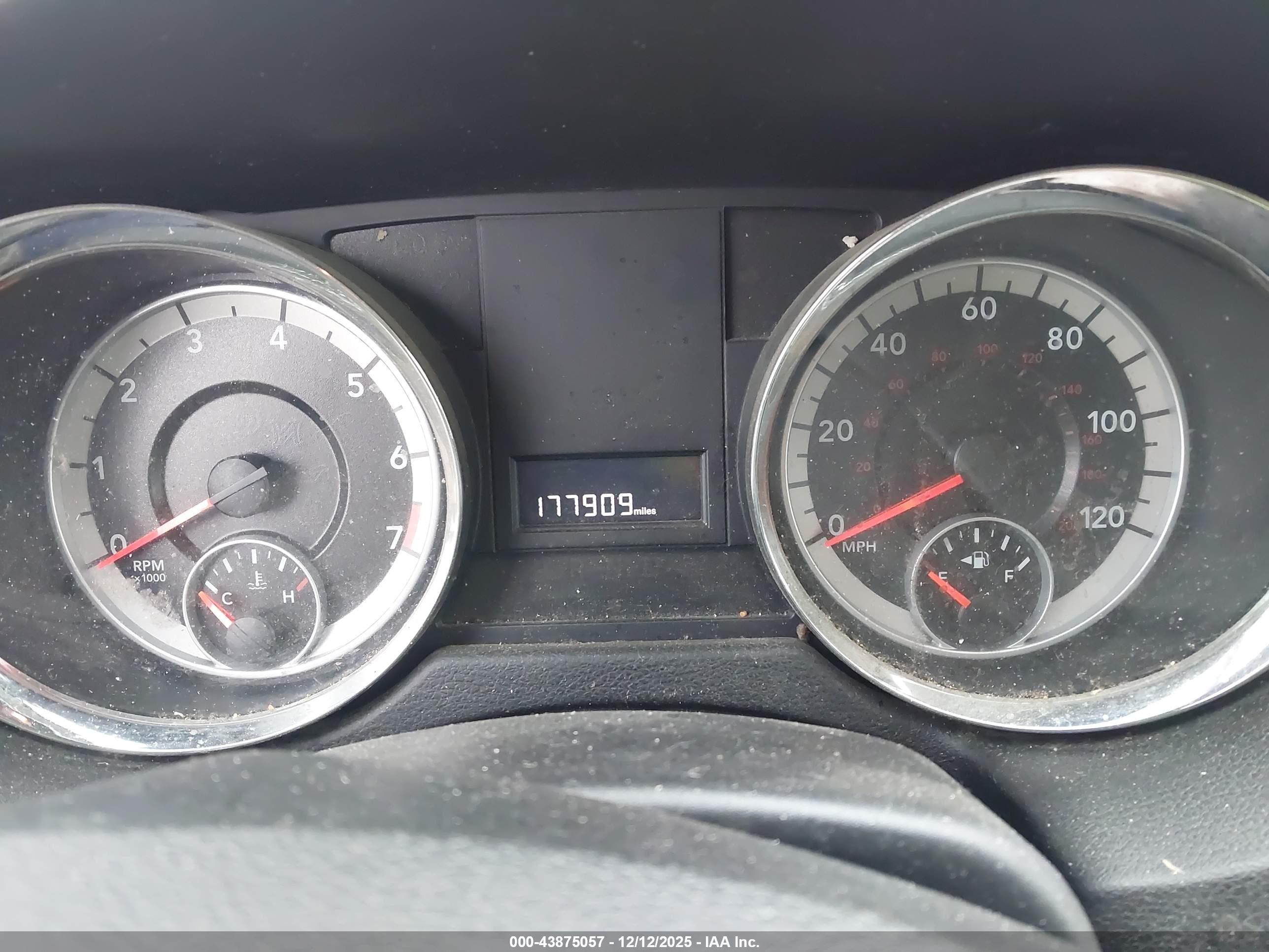 DODGE GRAND image 7