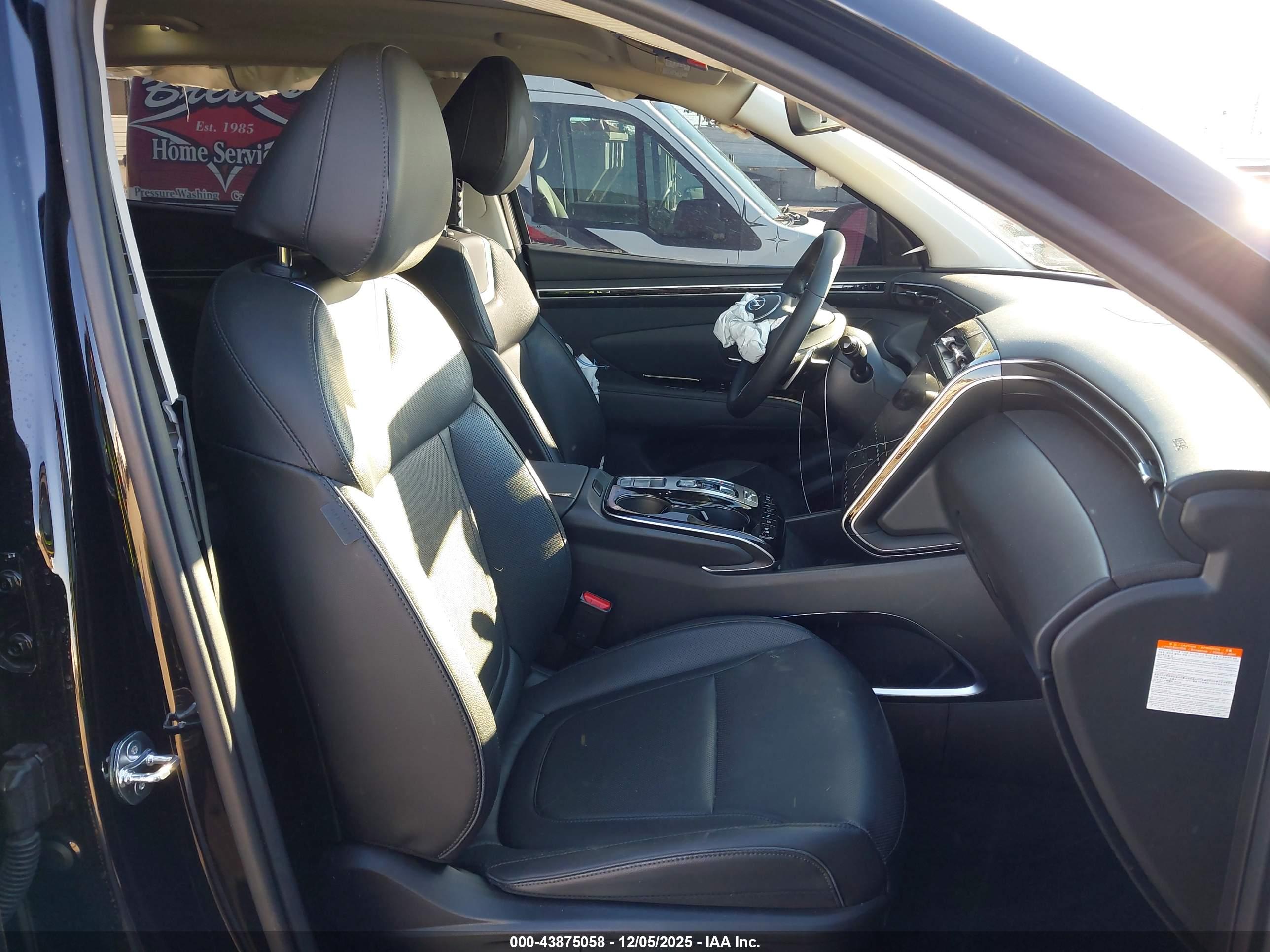 HYUNDAI TUCSON image 5