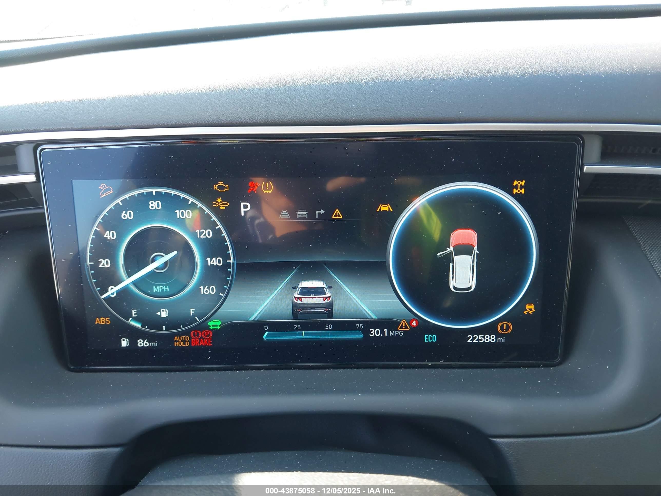 HYUNDAI TUCSON image 7