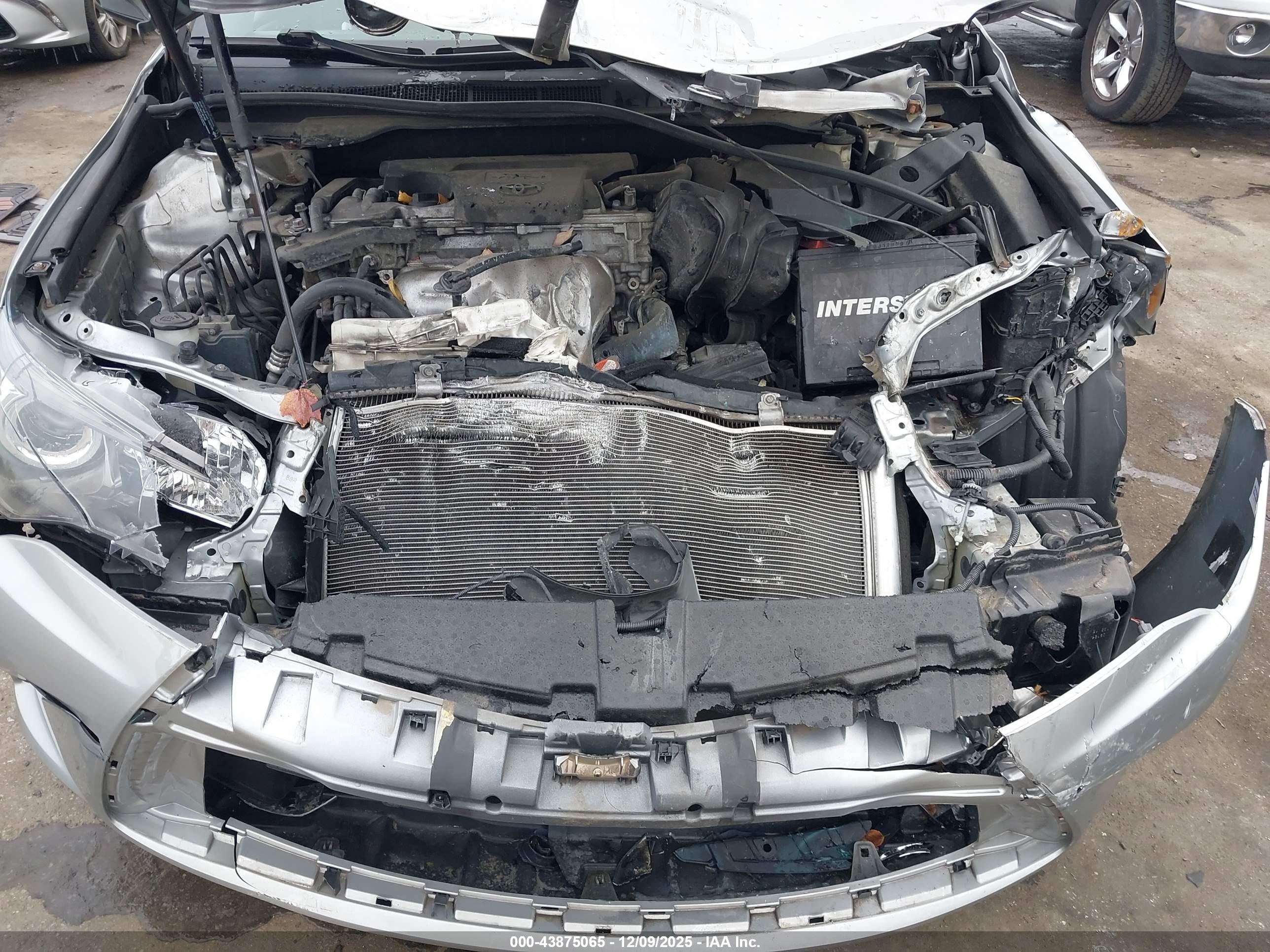 TOYOTA CAMRY image 10