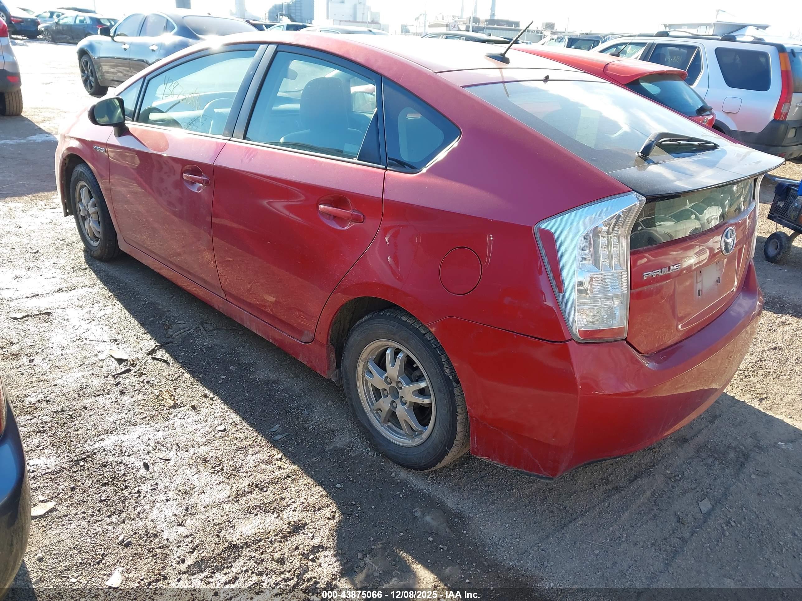 TOYOTA PRIUS image 3