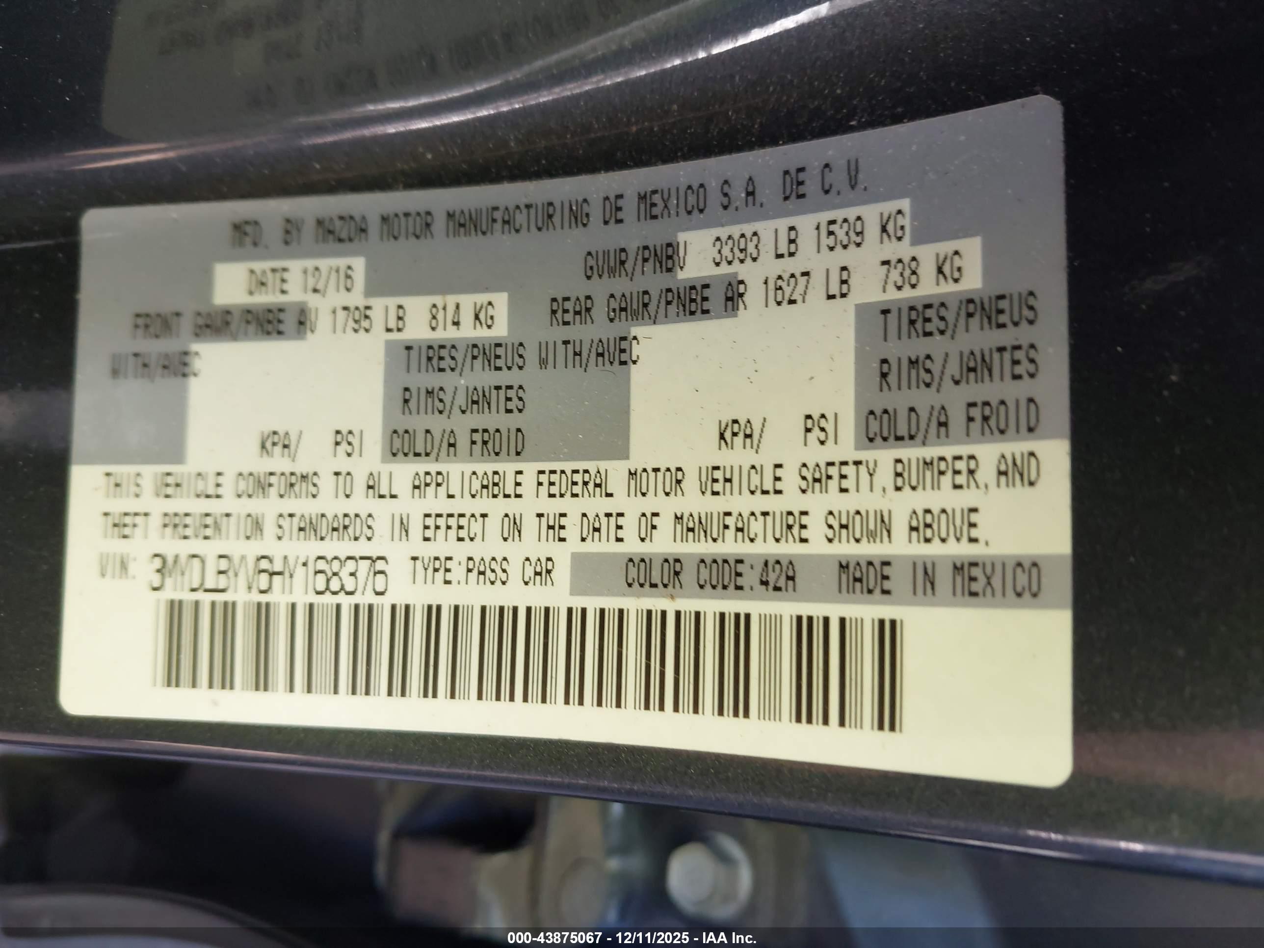 TOYOTA YARIS image 9