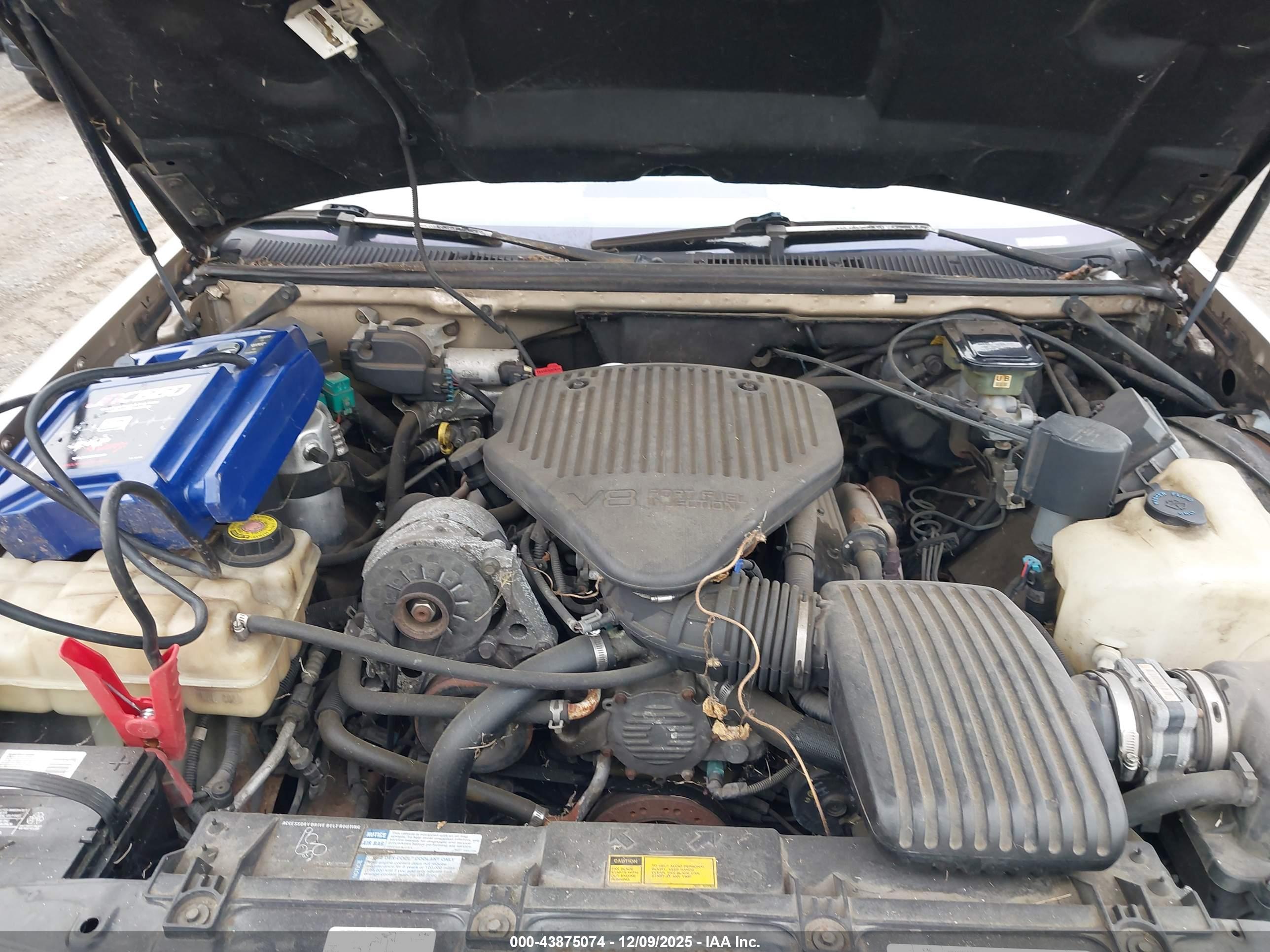 CADILLAC FLEETWOOD image 10
