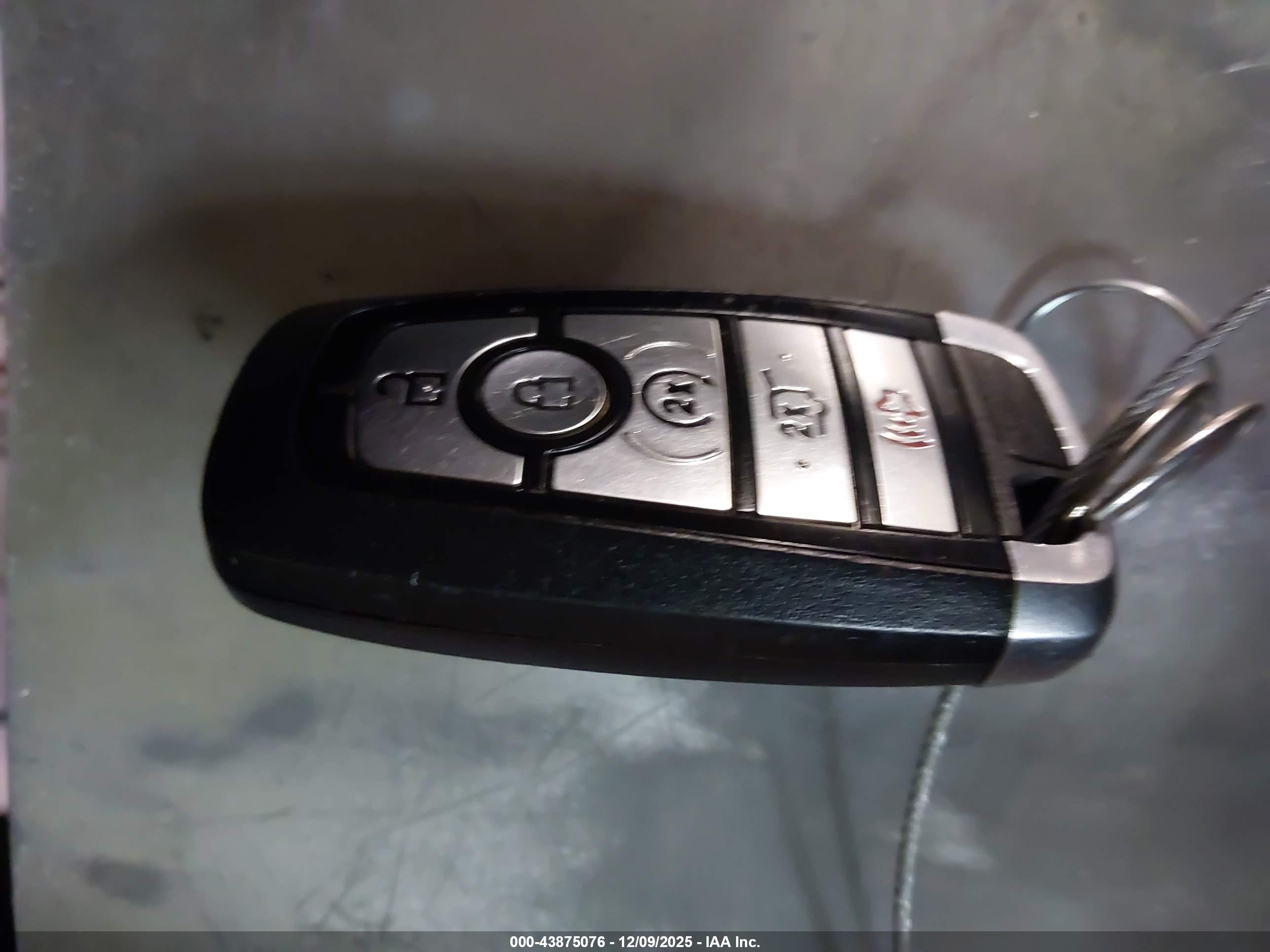 FORD ESCAPE image 11
