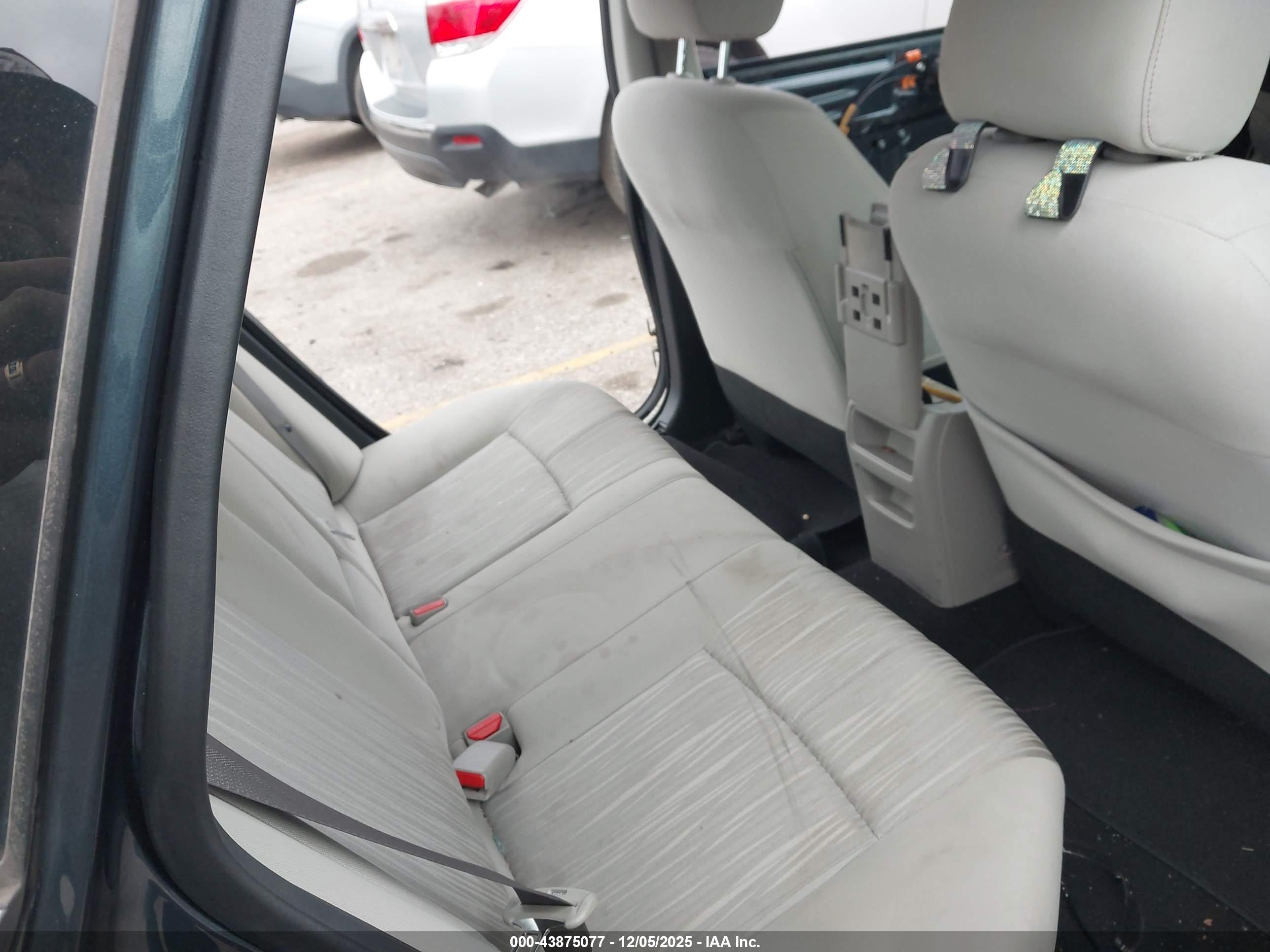NISSAN SENTRA image 8