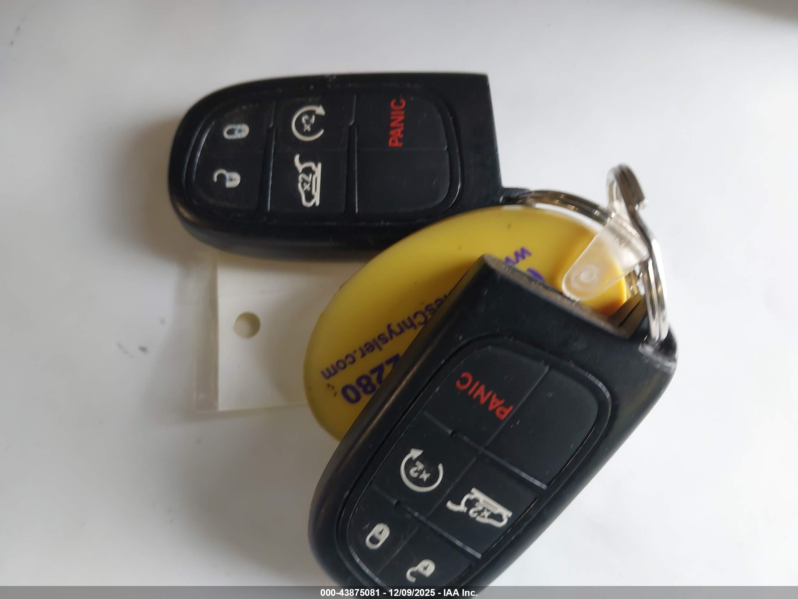 JEEP CHEROKEE image 11