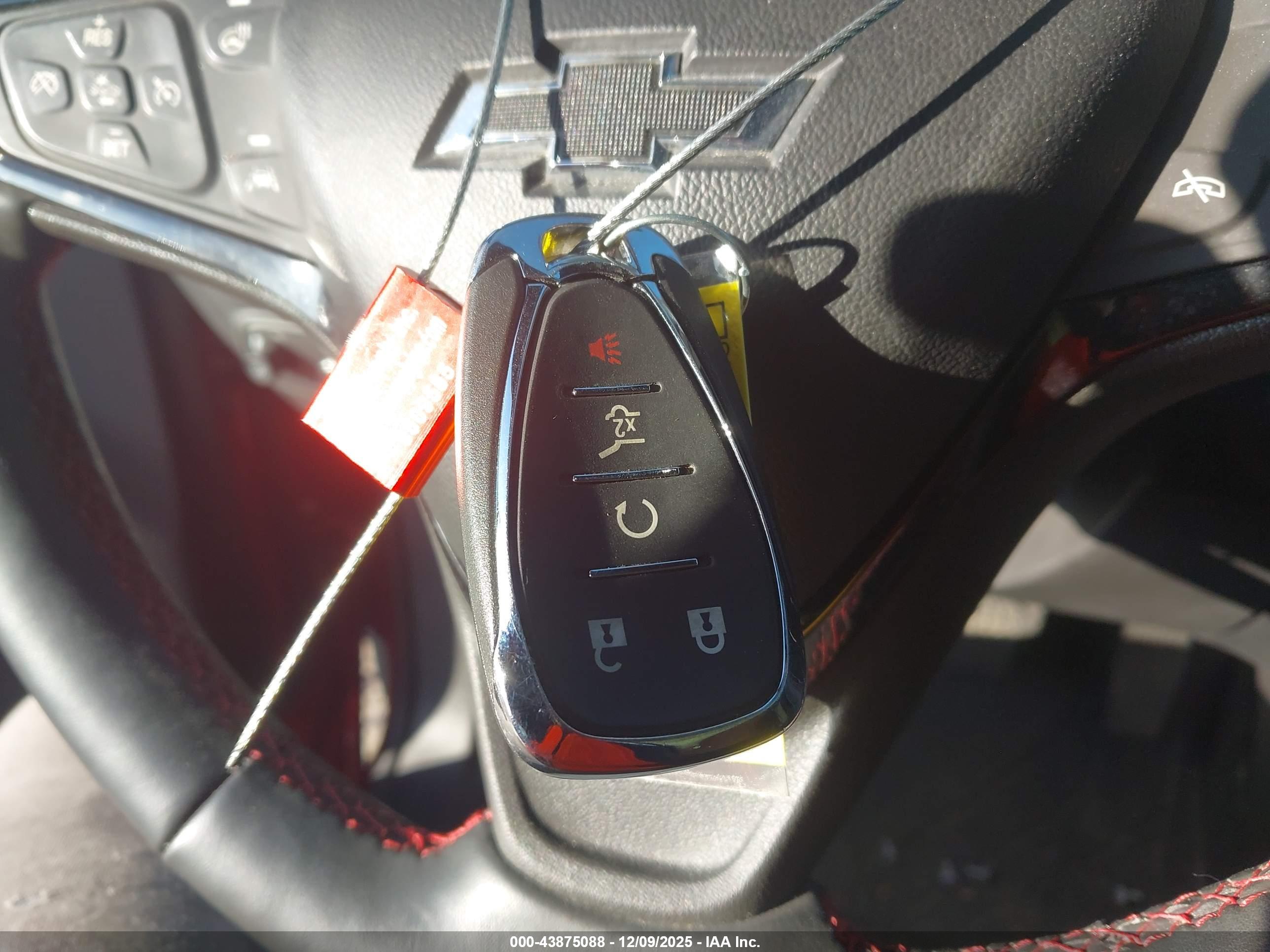 CHEVROLET EQUINOX image 11
