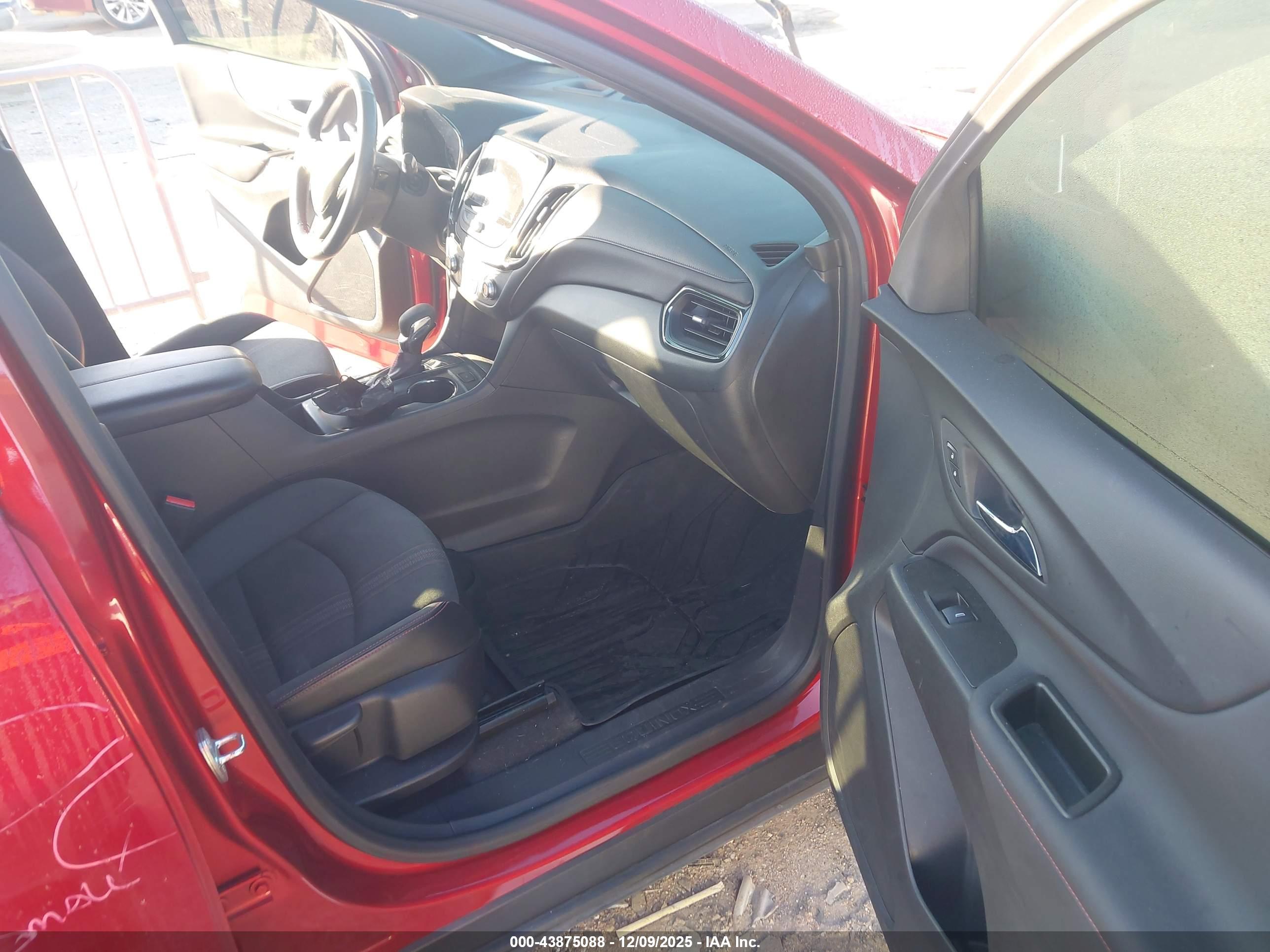 CHEVROLET EQUINOX image 5