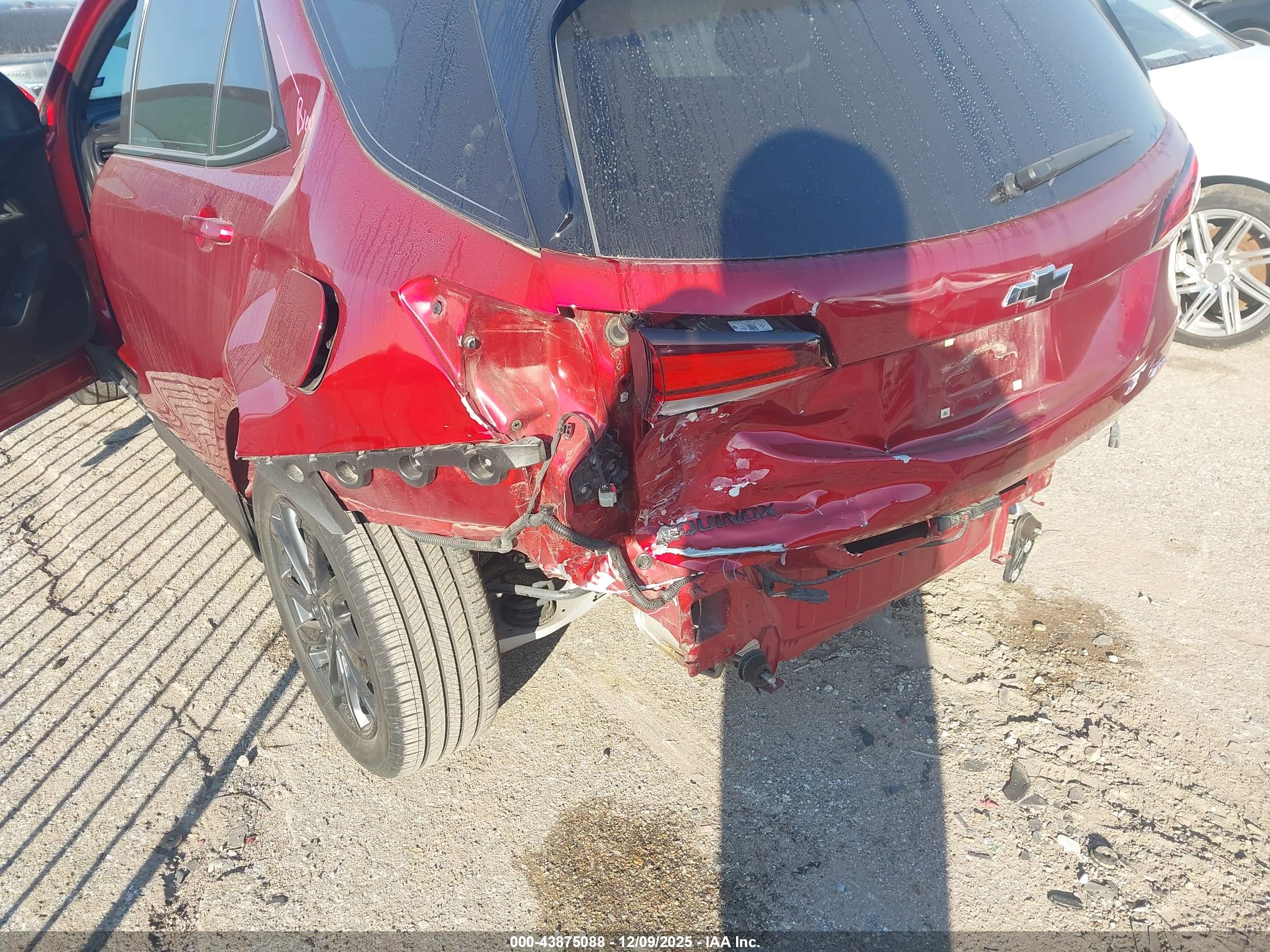 CHEVROLET EQUINOX image 6