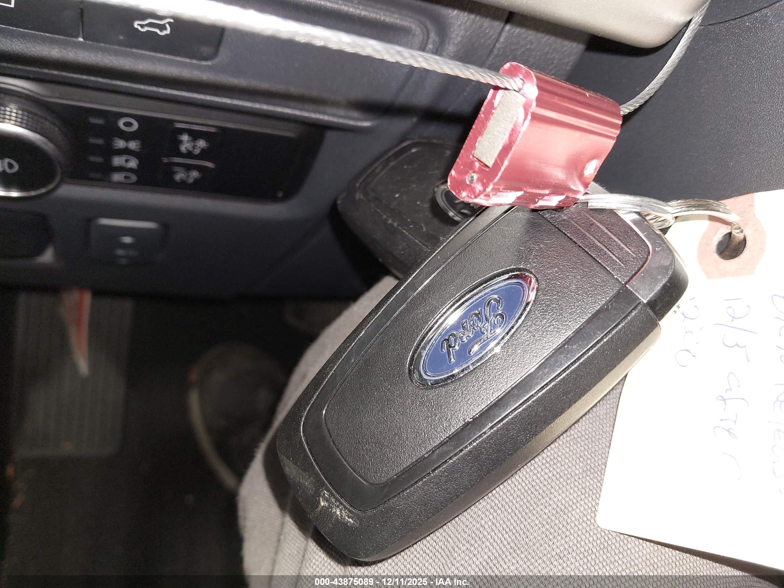FORD EXPEDITION image 11