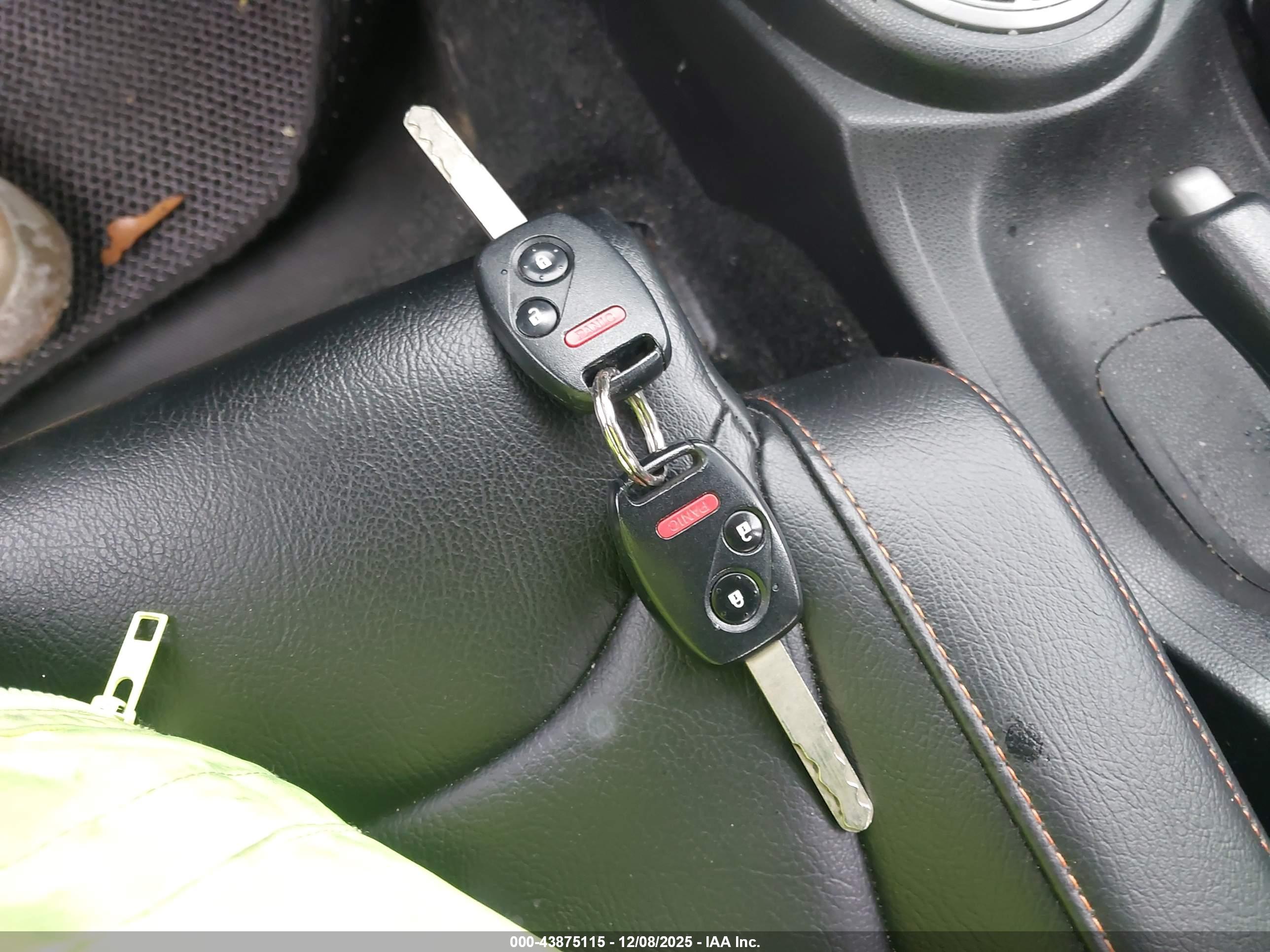 HONDA FIT image 11