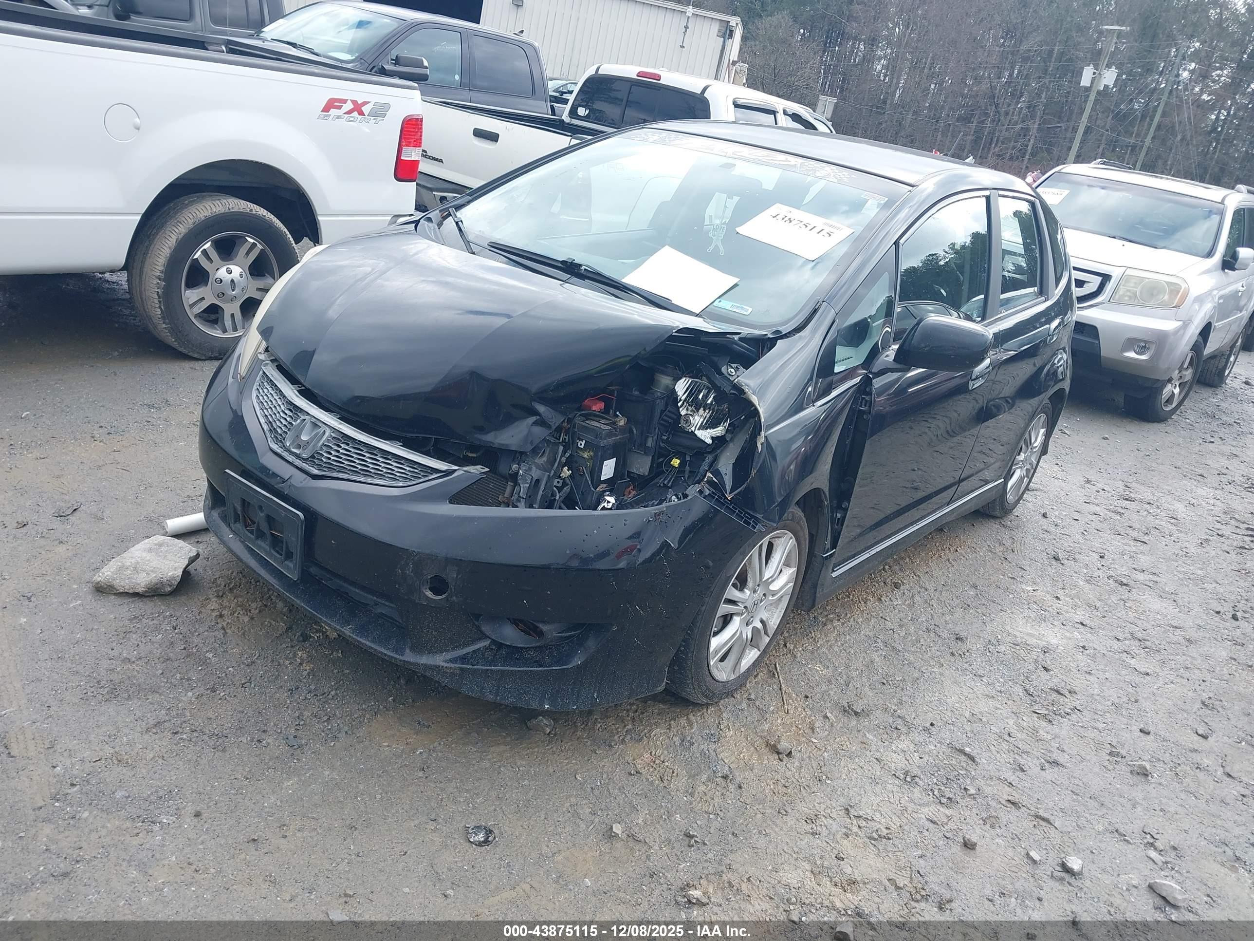 HONDA FIT image 2