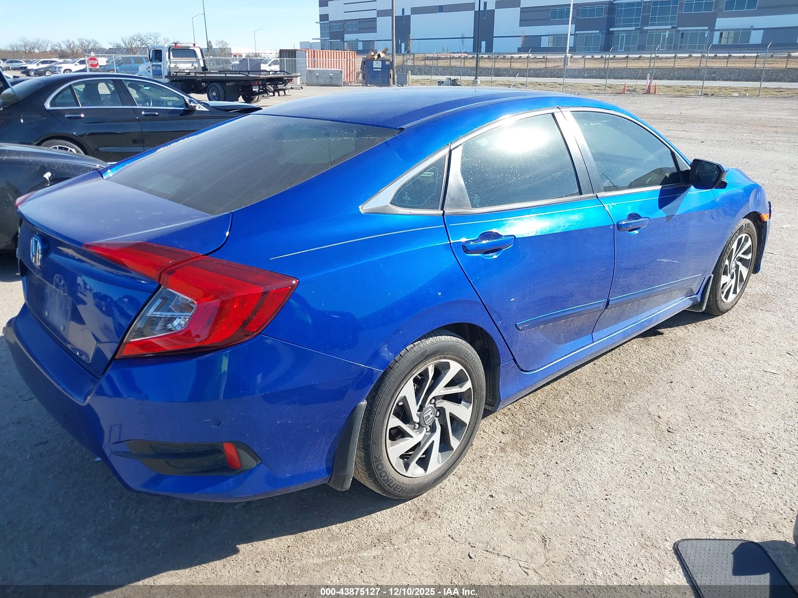 HONDA CIVIC image 4