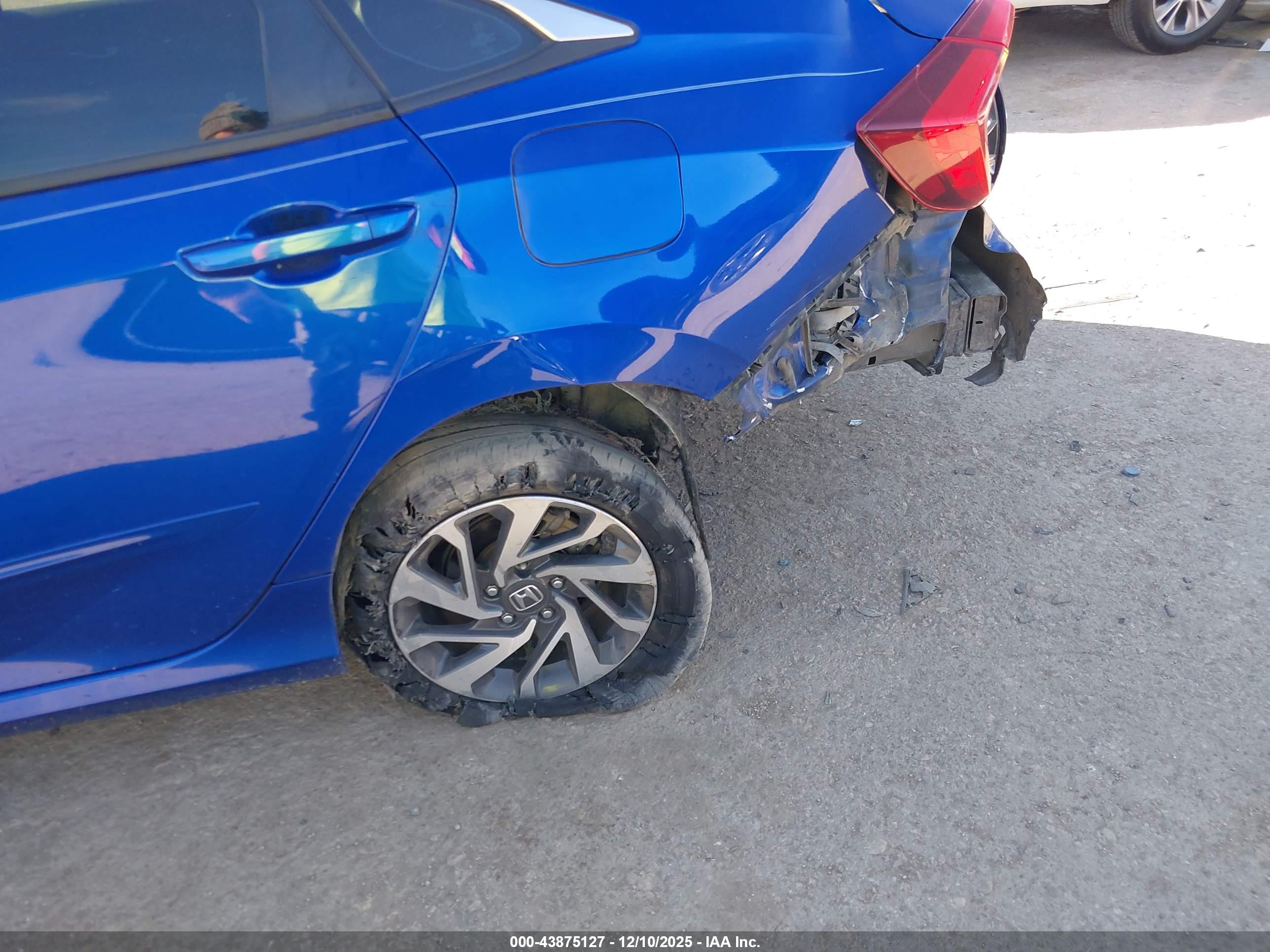 HONDA CIVIC image 6