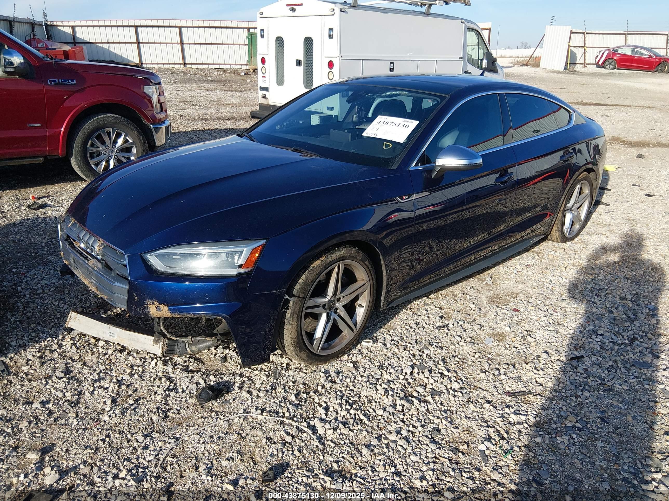AUDI S5 image 2