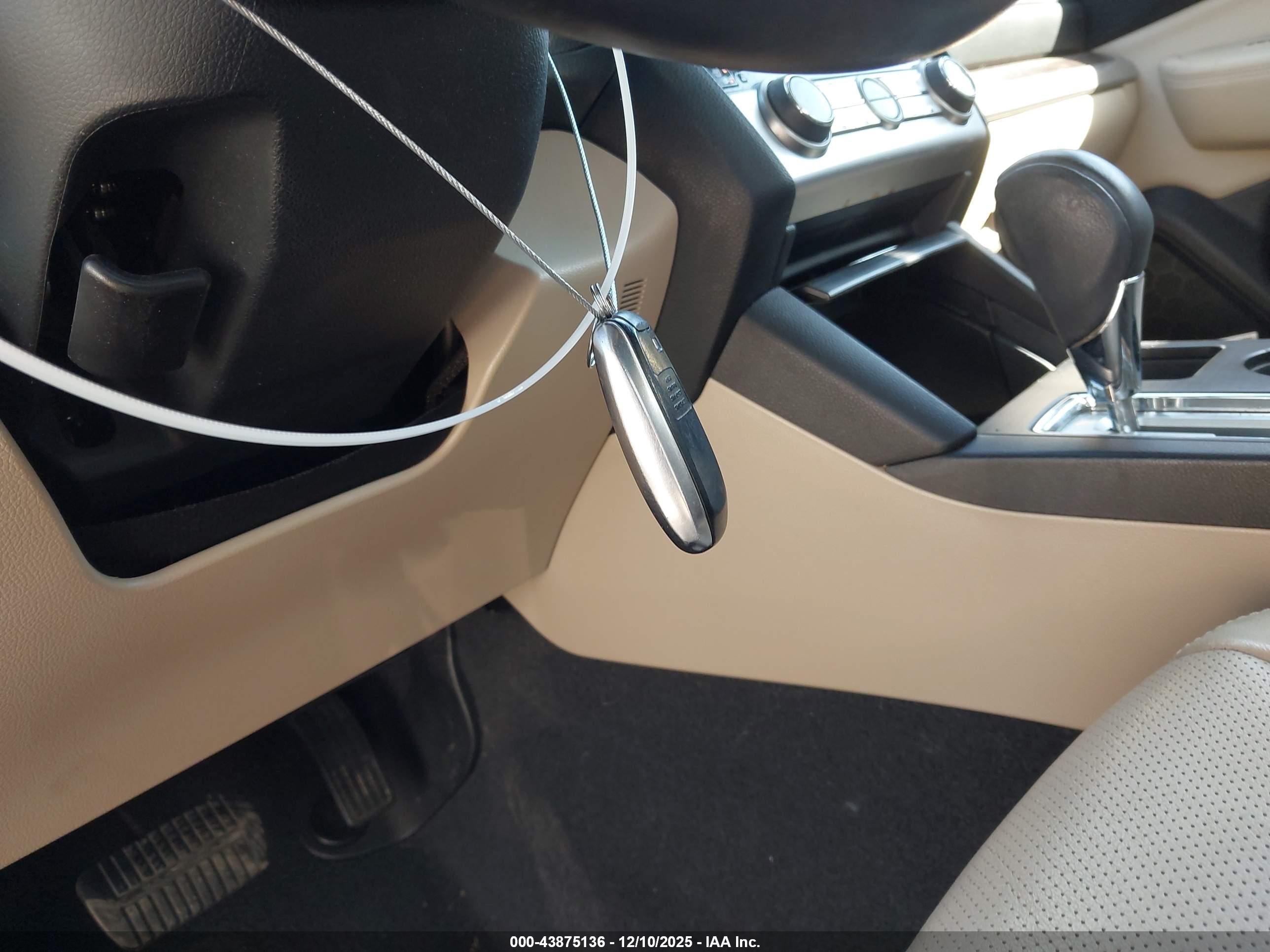 SUBARU LEGACY image 11