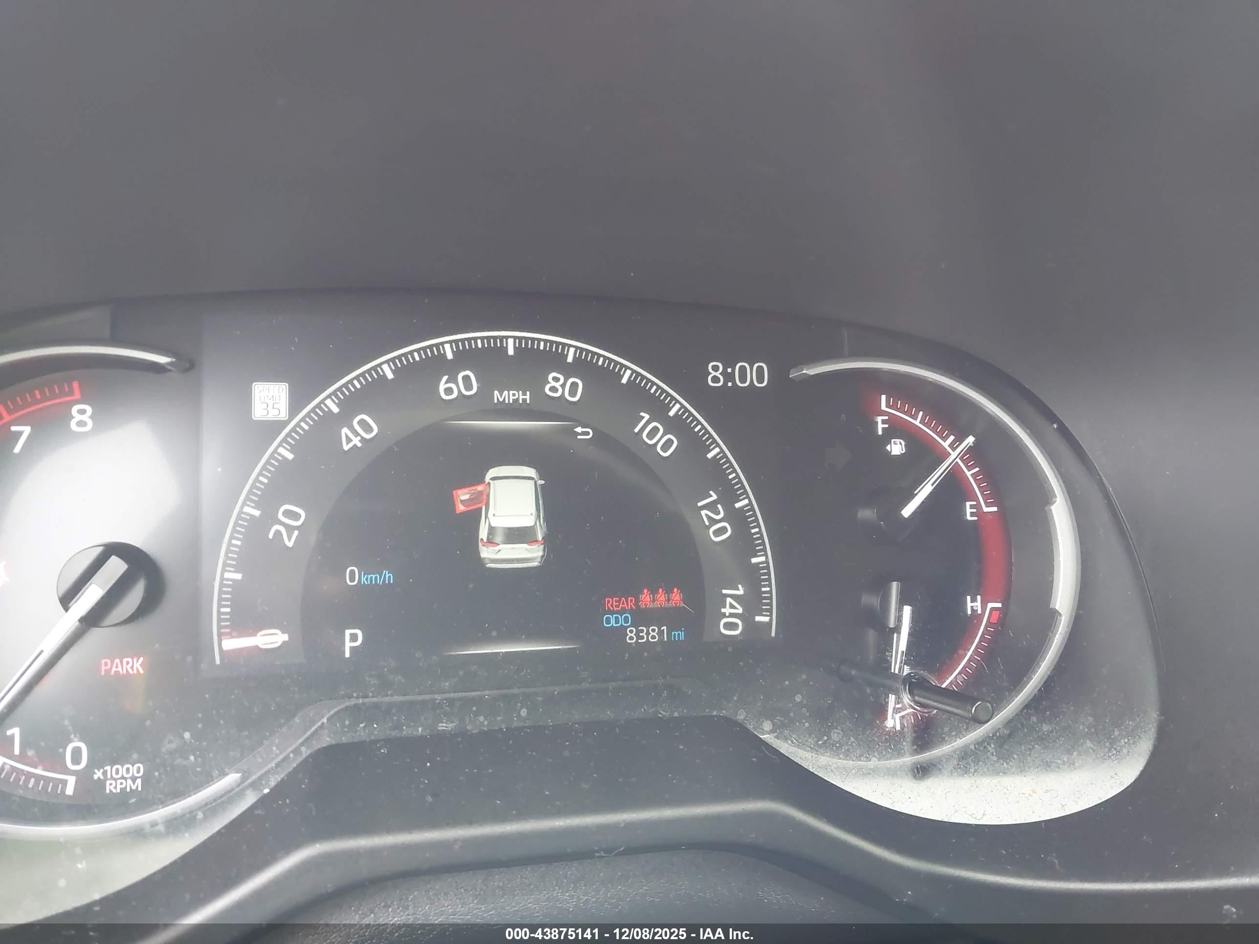 TOYOTA RAV4 image 7