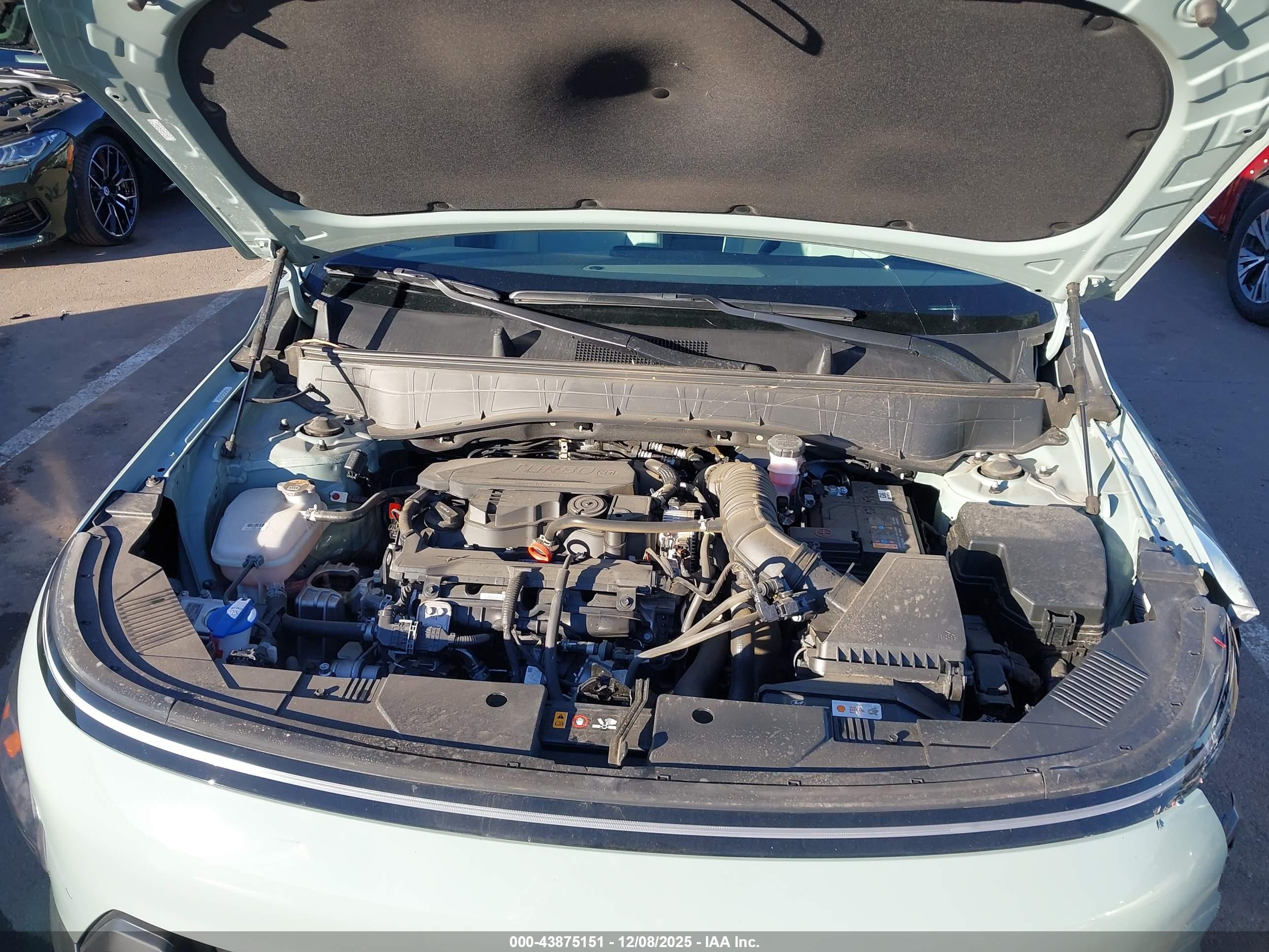HYUNDAI KONA image 10