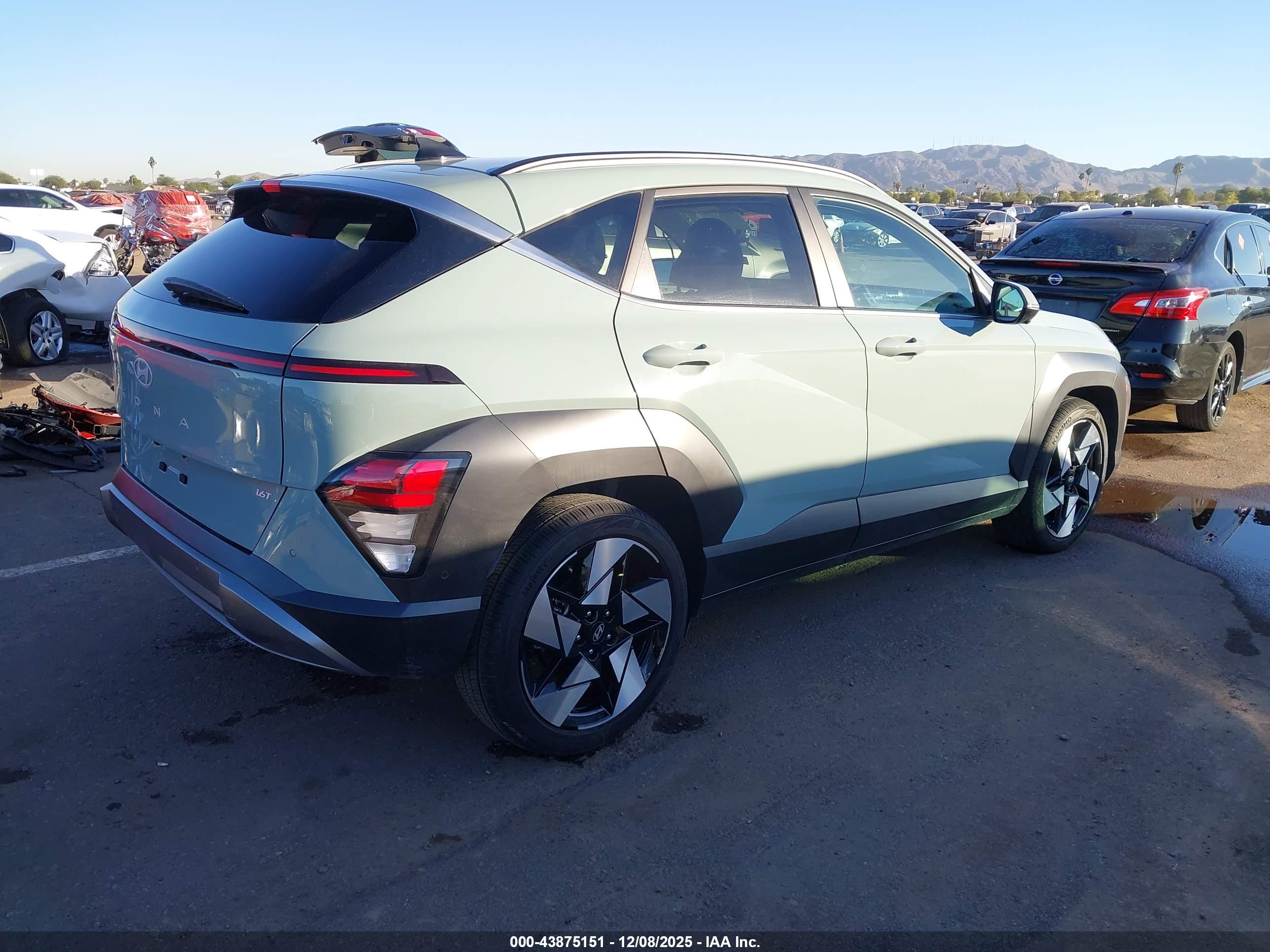 HYUNDAI KONA image 4