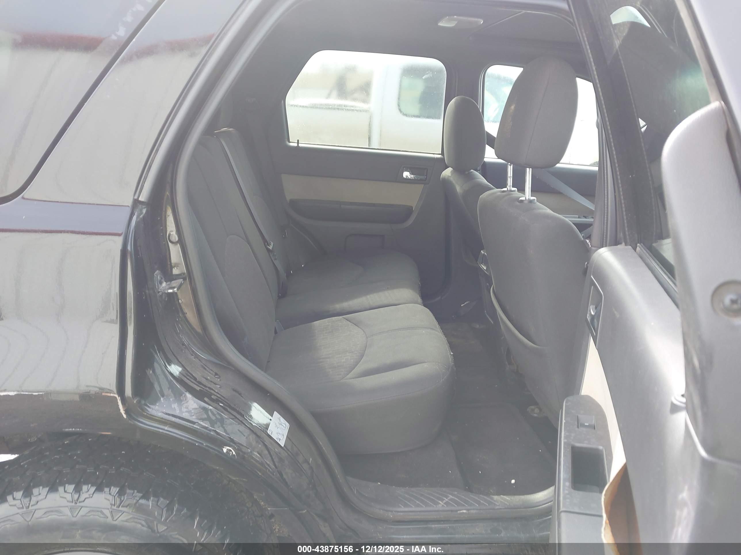 MERCURY MARINER image 8