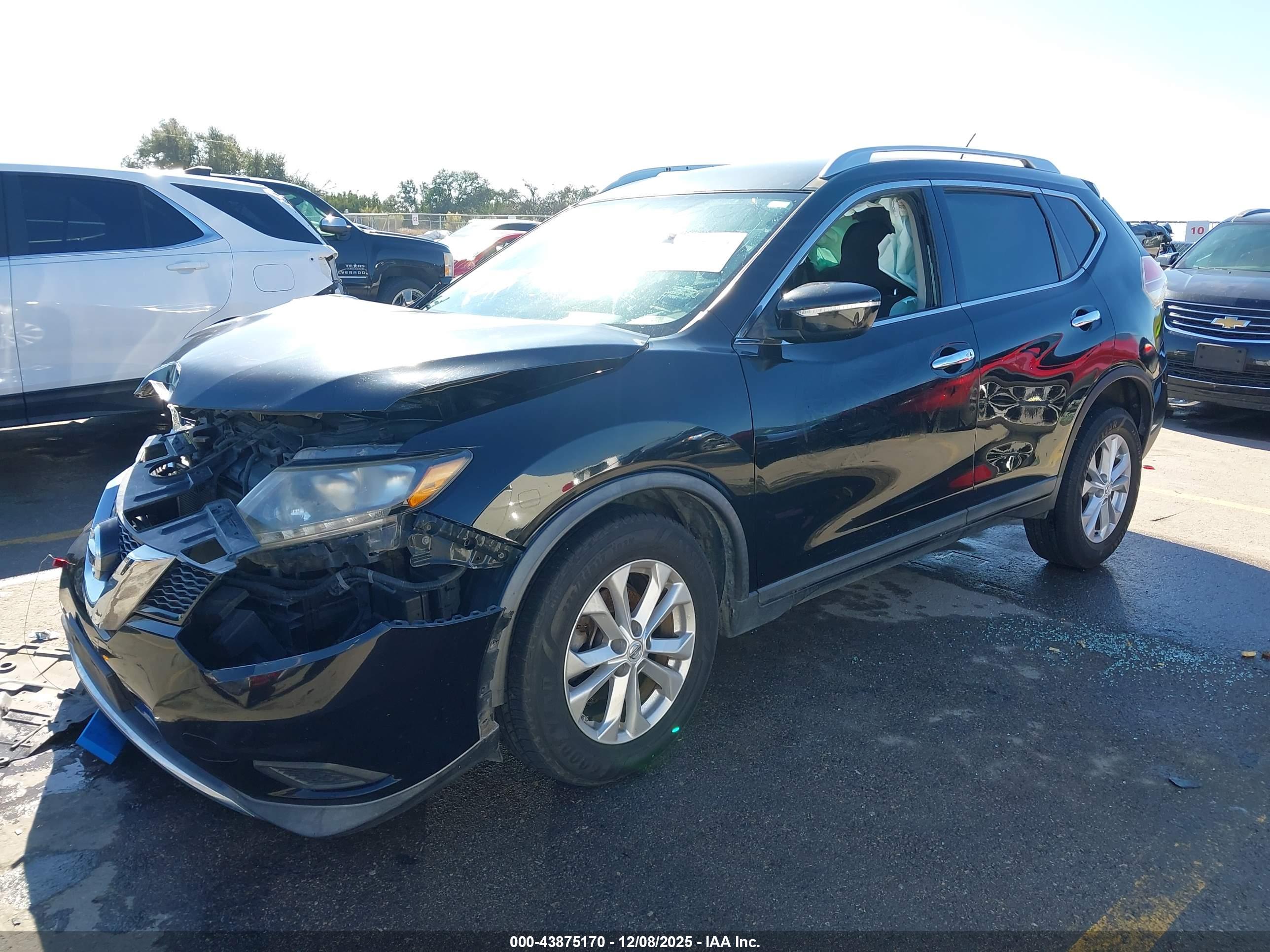 NISSAN ROGUE image 2