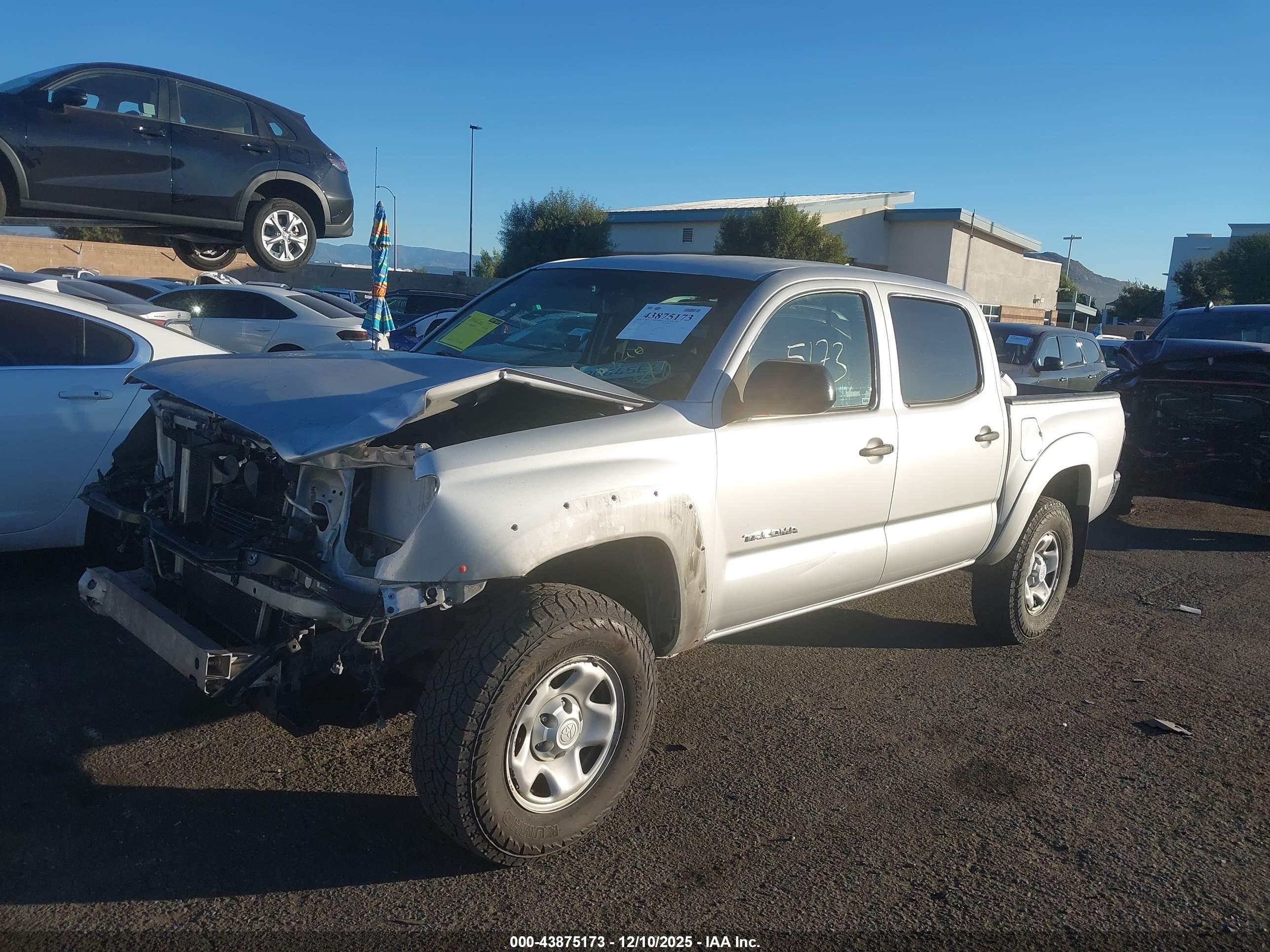 TOYOTA TACOMA image 2