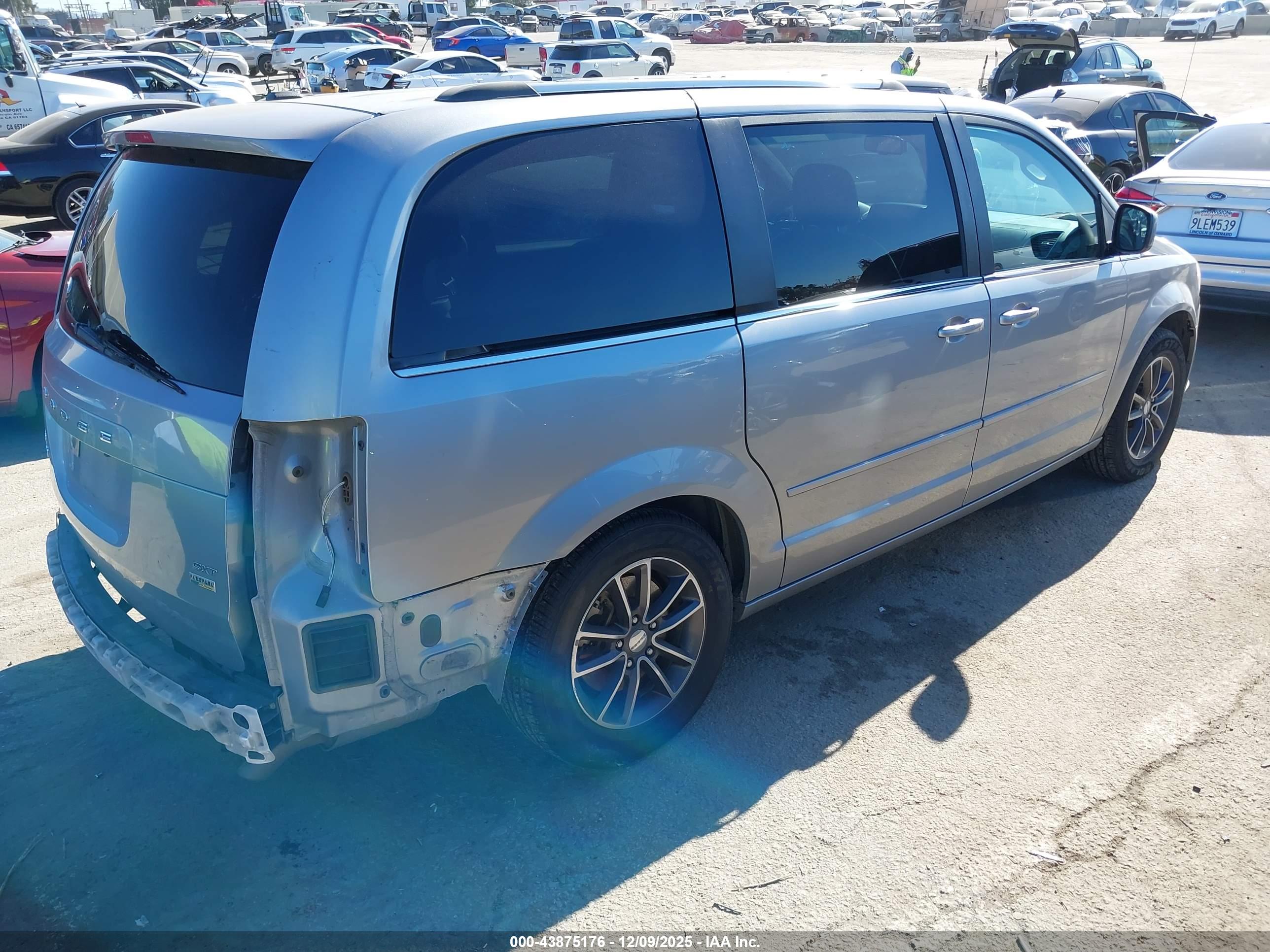 DODGE GRAND image 4