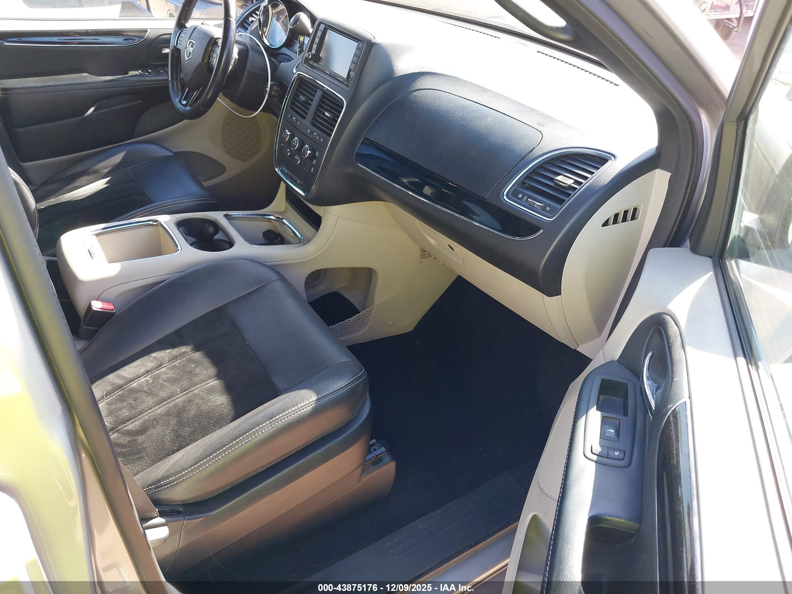 DODGE GRAND image 5