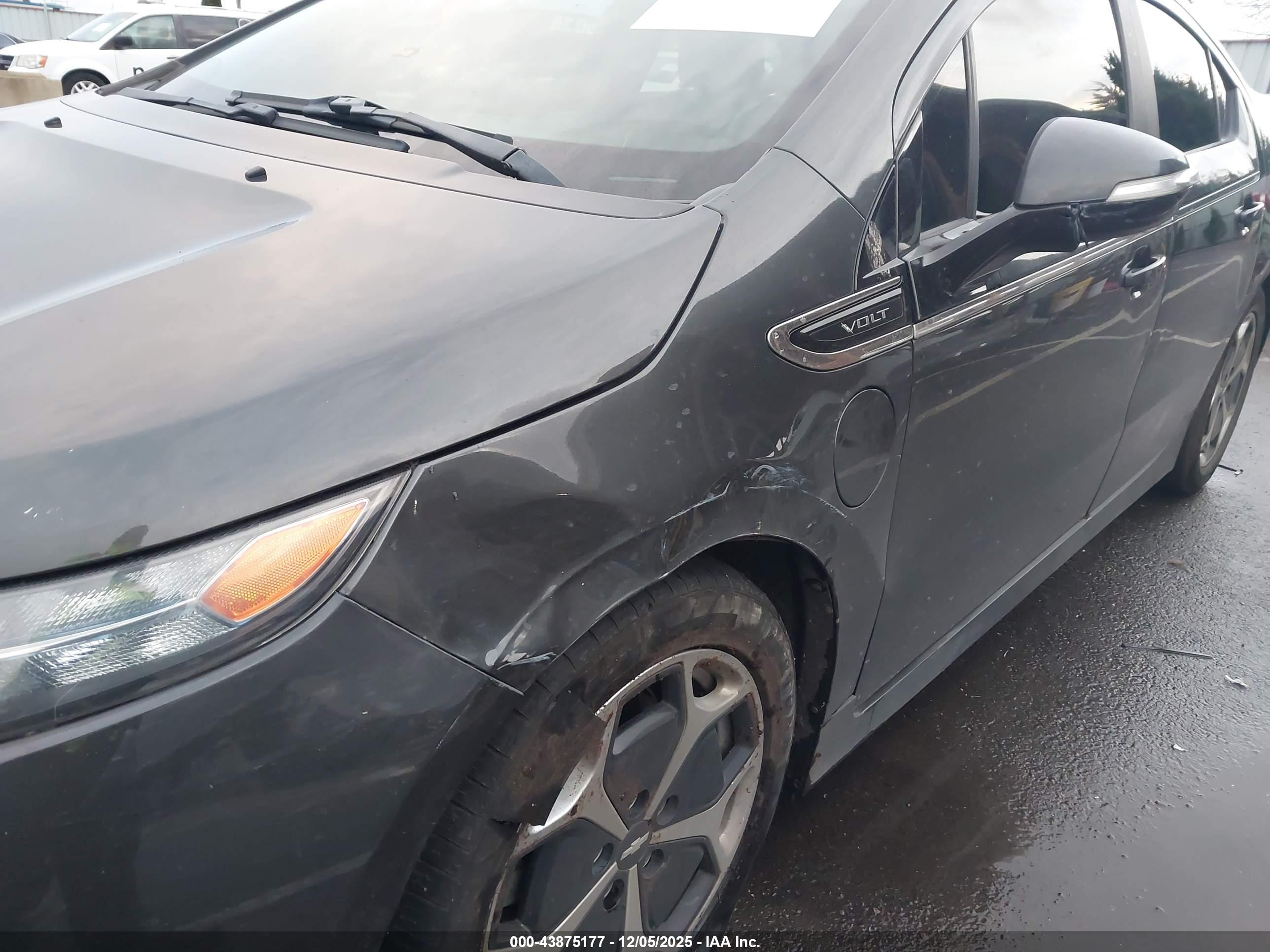 CHEVROLET VOLT image 6