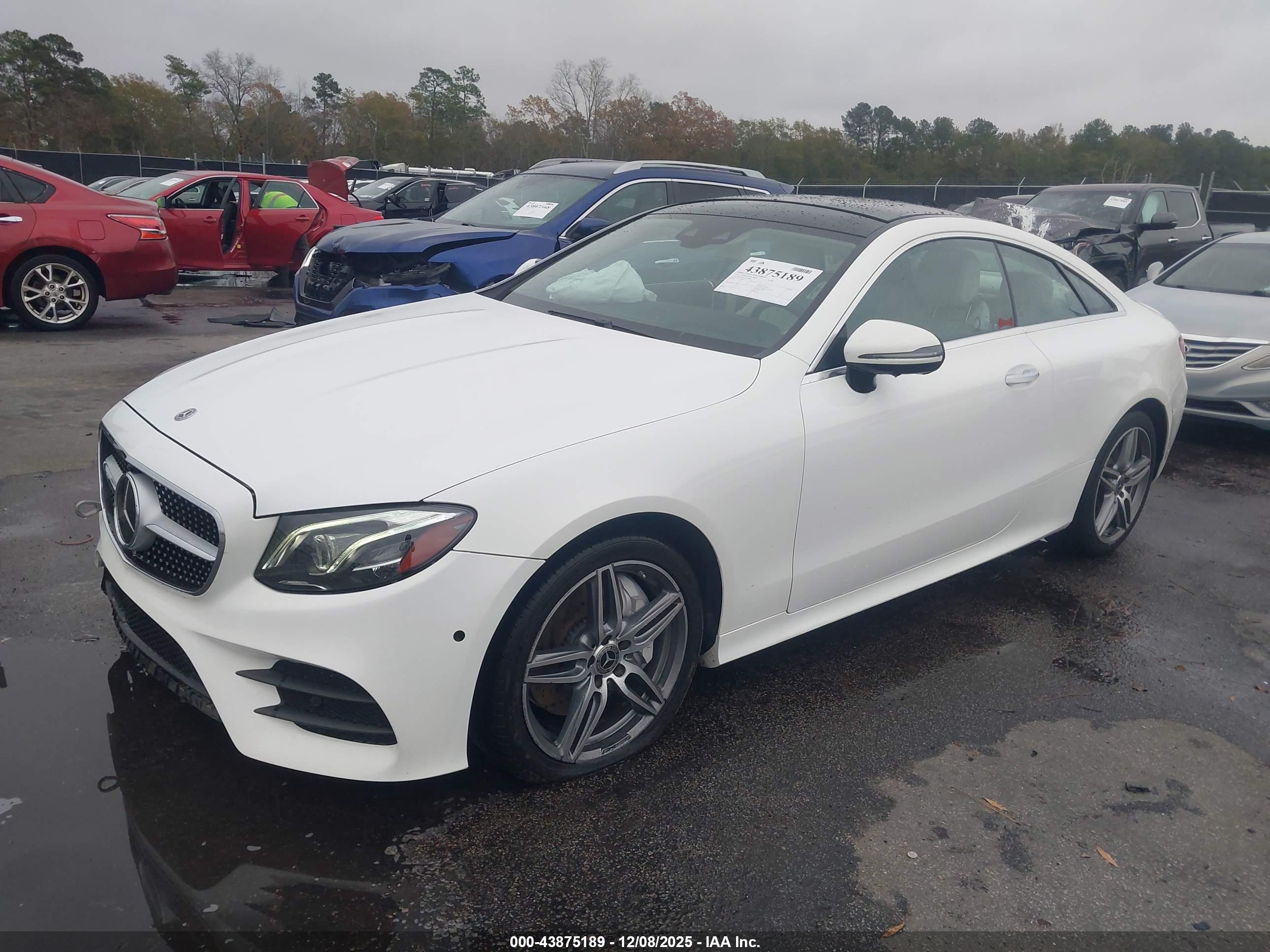 MERCEDES-BENZ E image 2