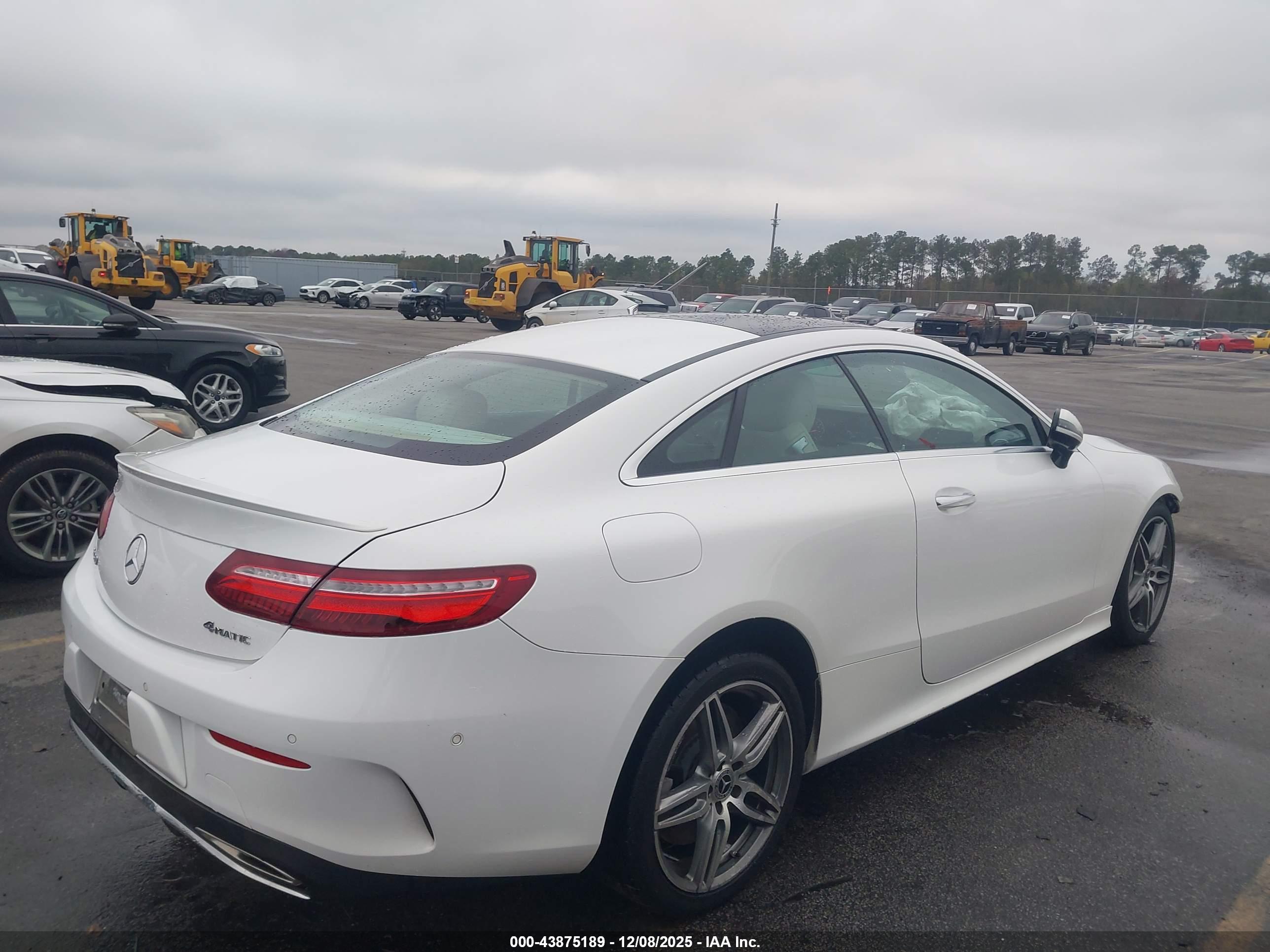 MERCEDES-BENZ E image 4