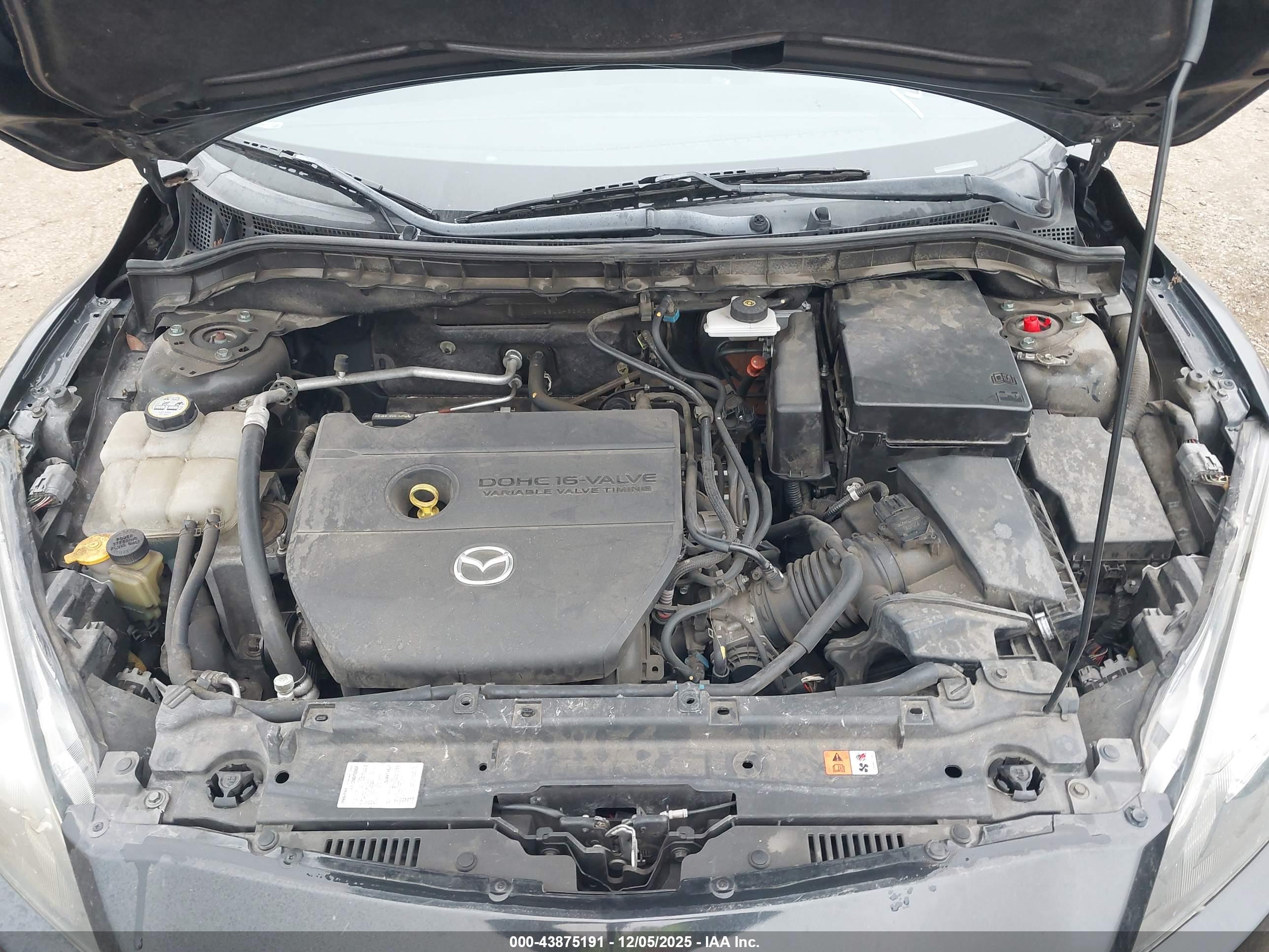 MAZDA MAZDA3 image 10
