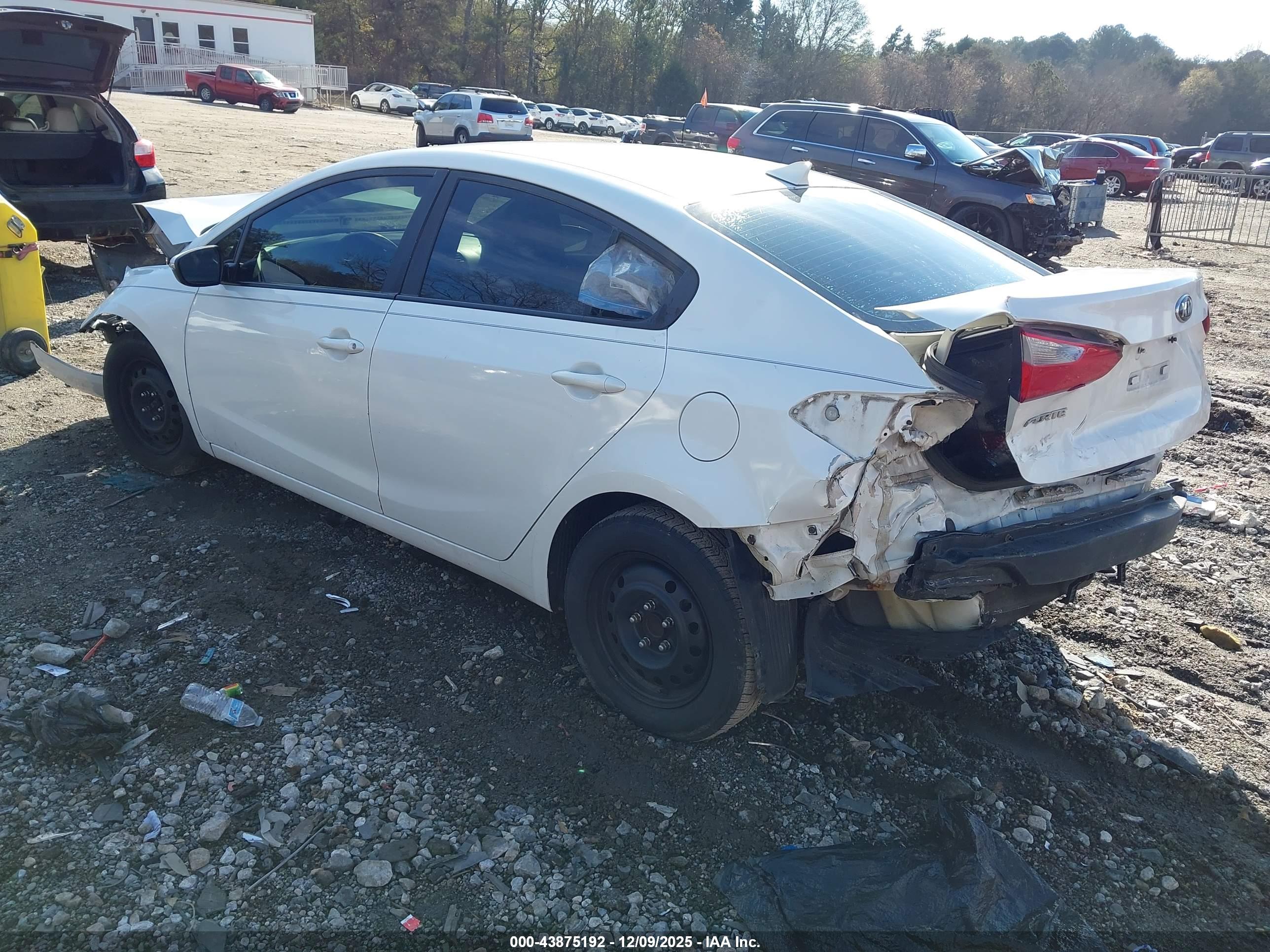KIA FORTE image 3