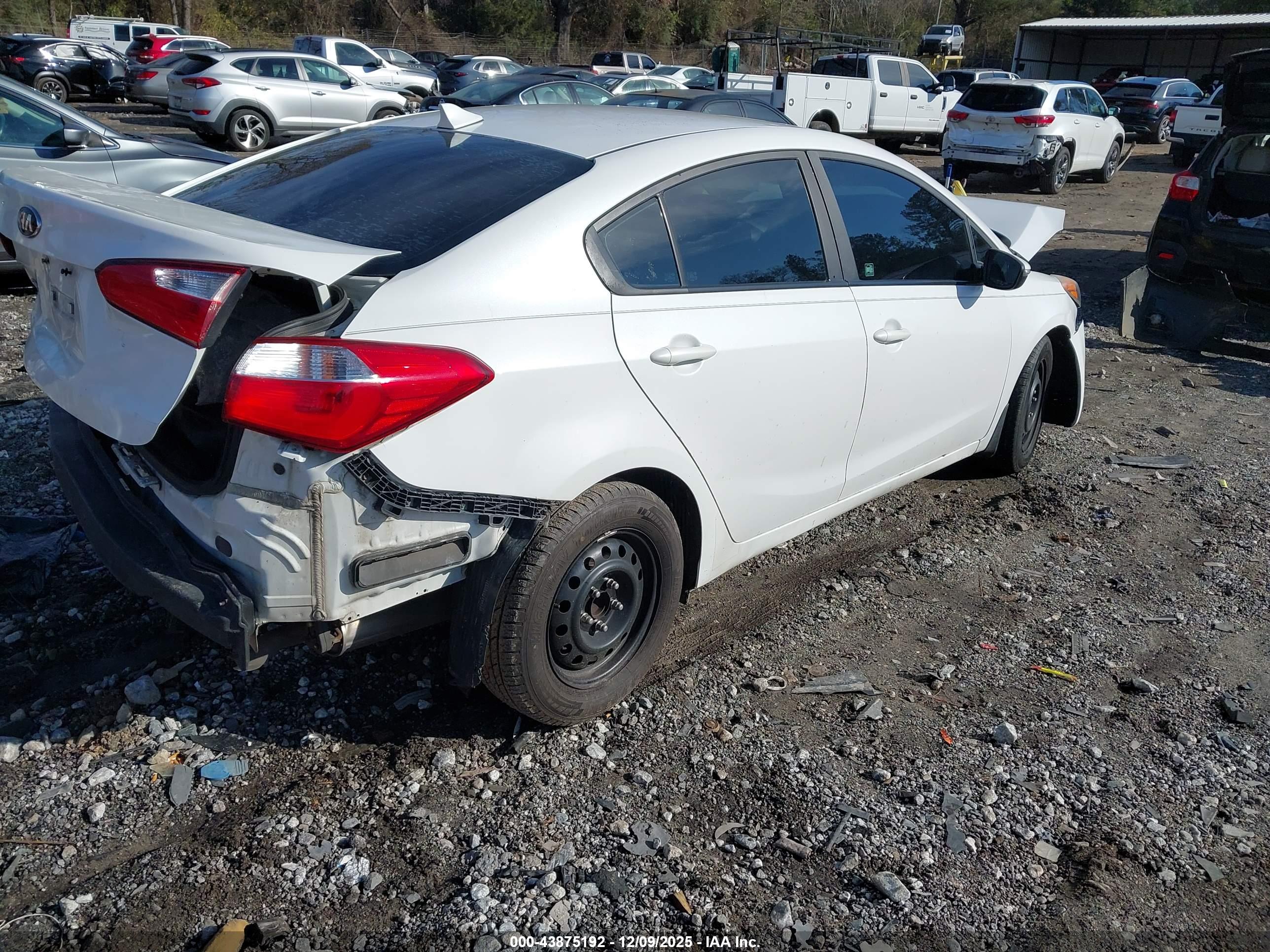 KIA FORTE image 4