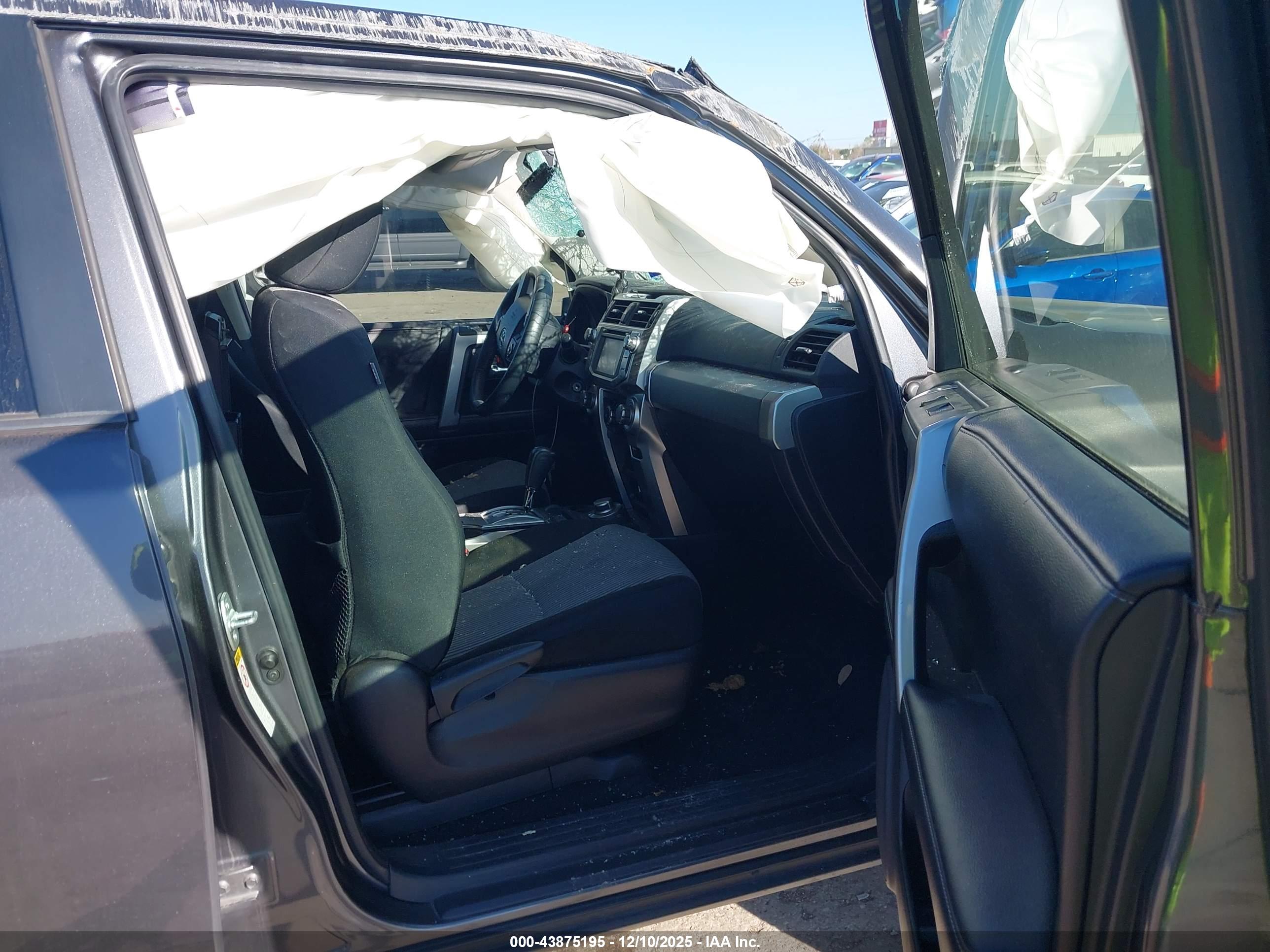 TOYOTA 4RUNNER image 5
