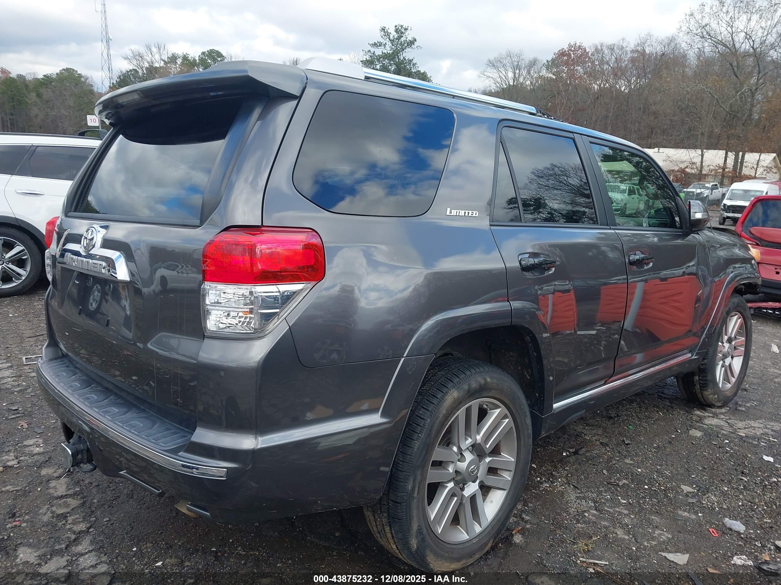 TOYOTA 4RUNNER image 4