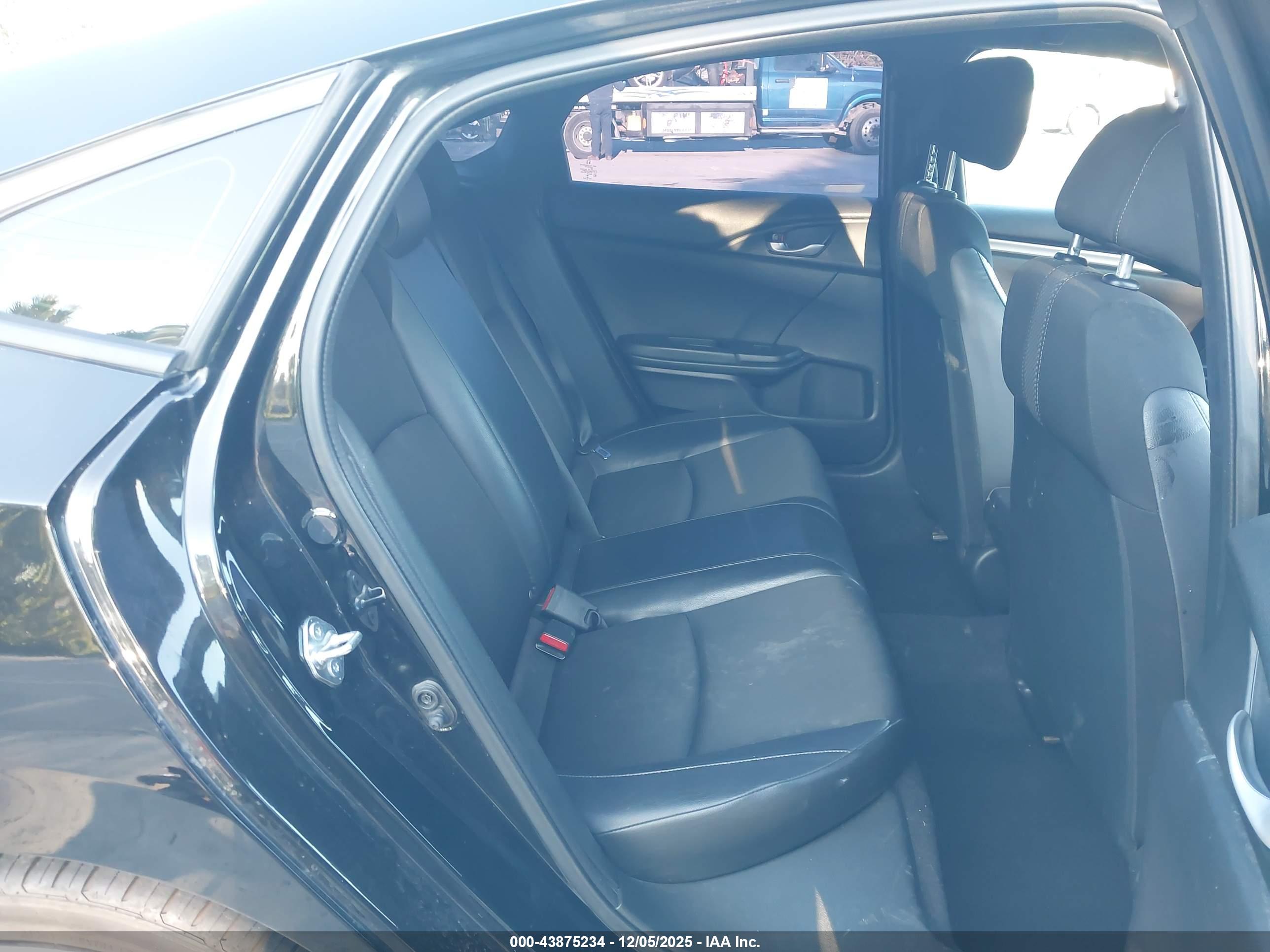 HONDA CIVIC image 8