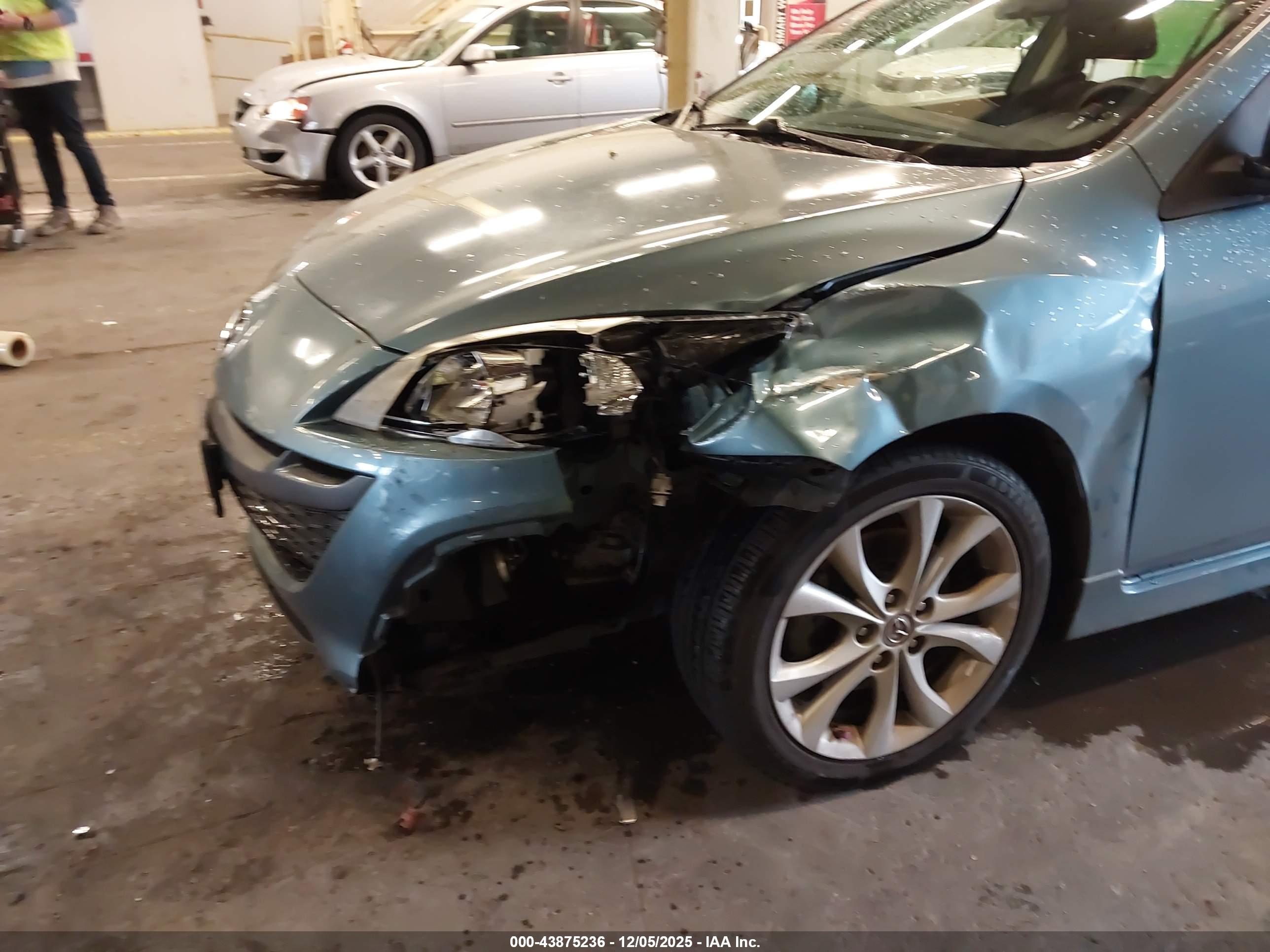 MAZDA MAZDA3 image 6