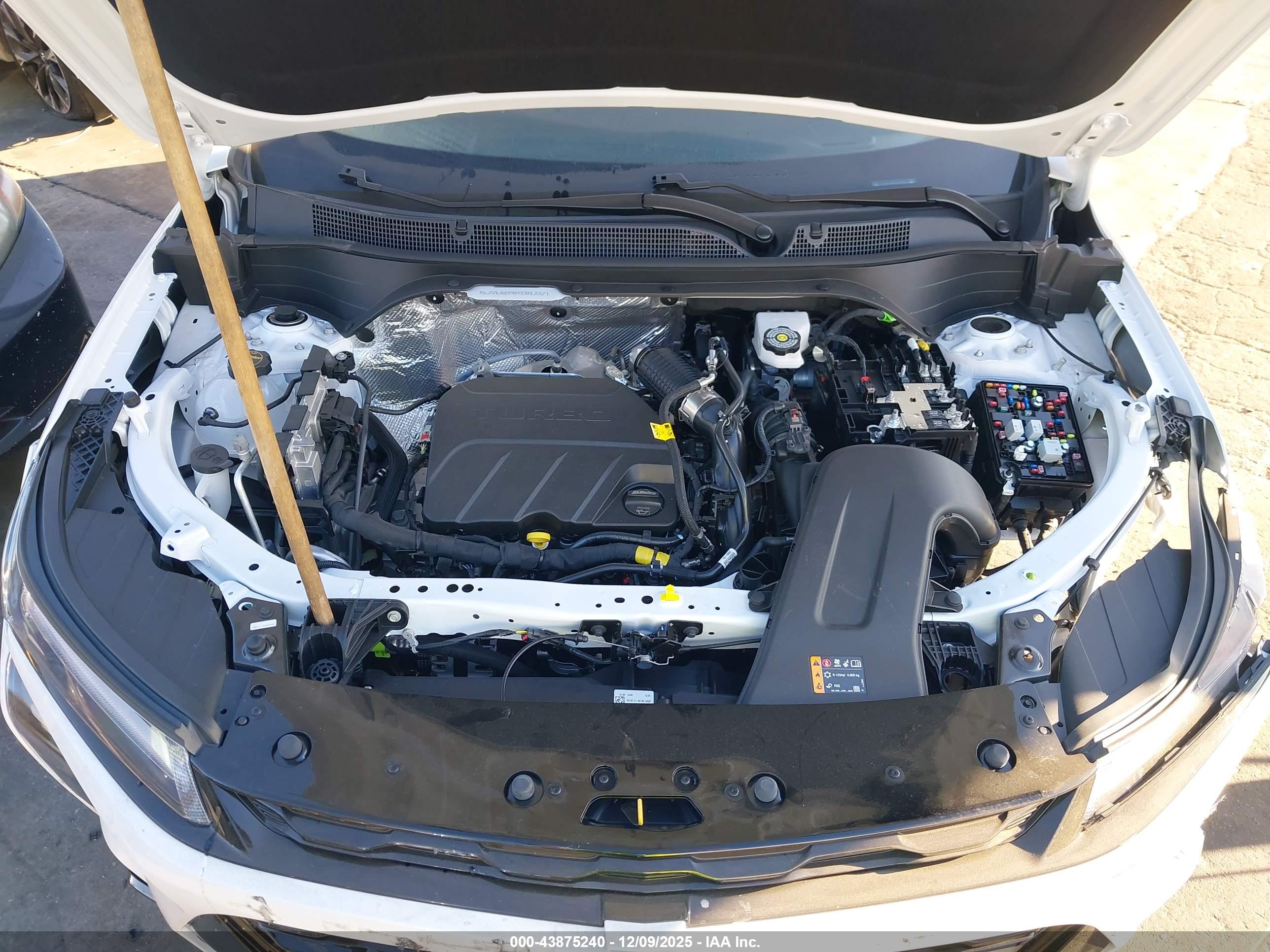 CHEVROLET TRAX image 10