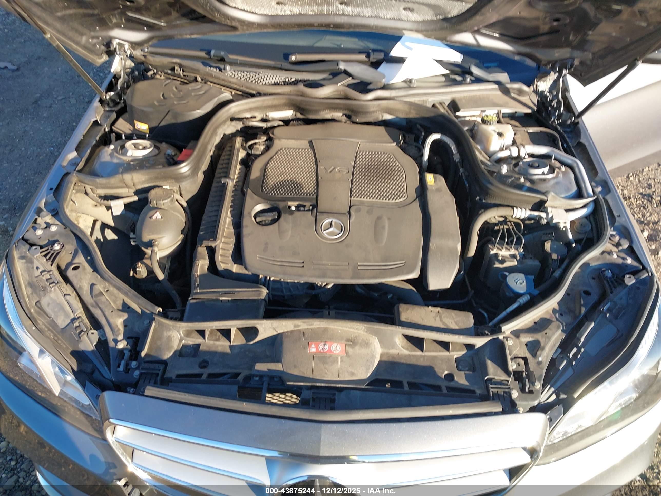 MERCEDES-BENZ E image 10