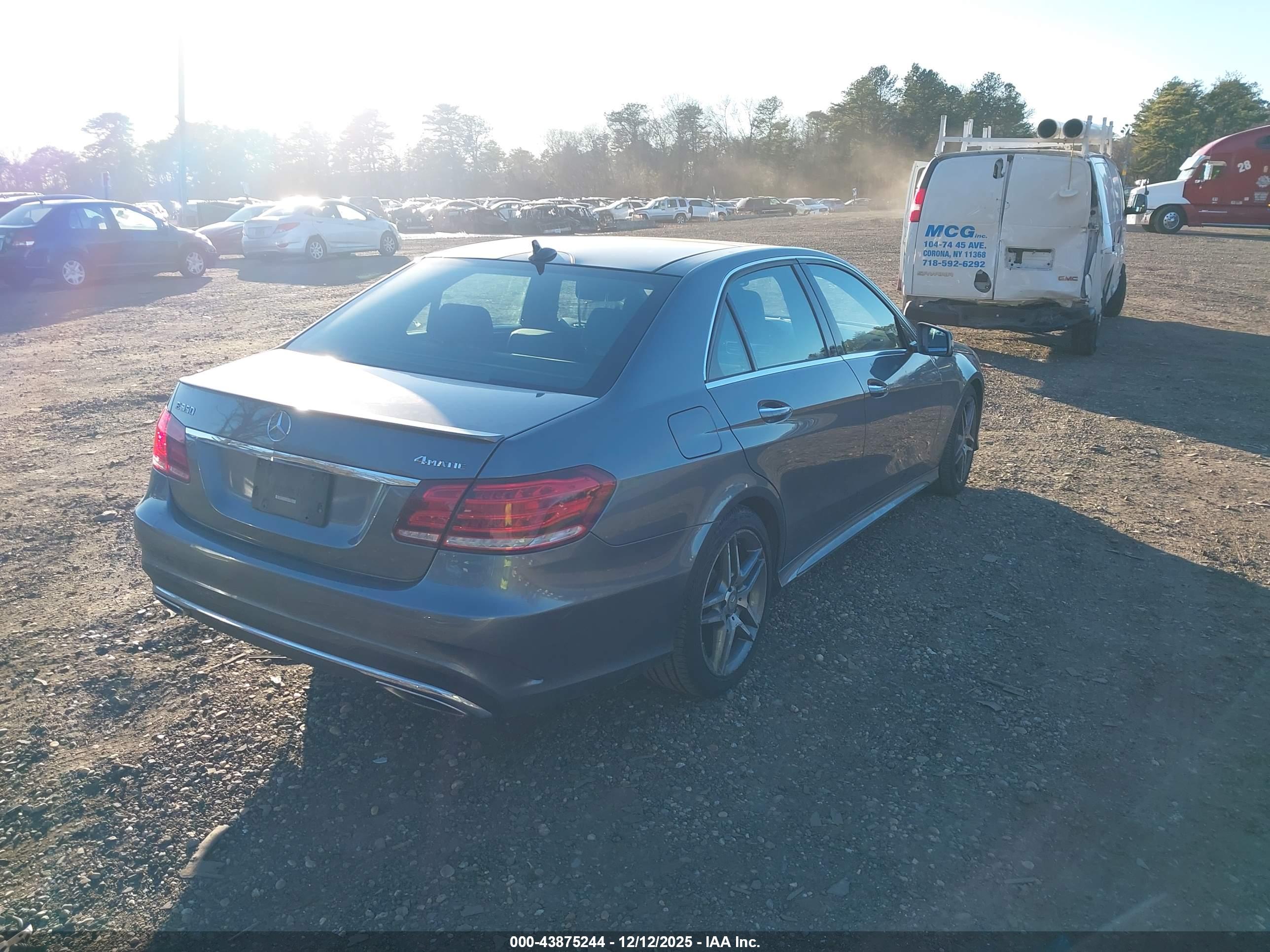 MERCEDES-BENZ E image 4