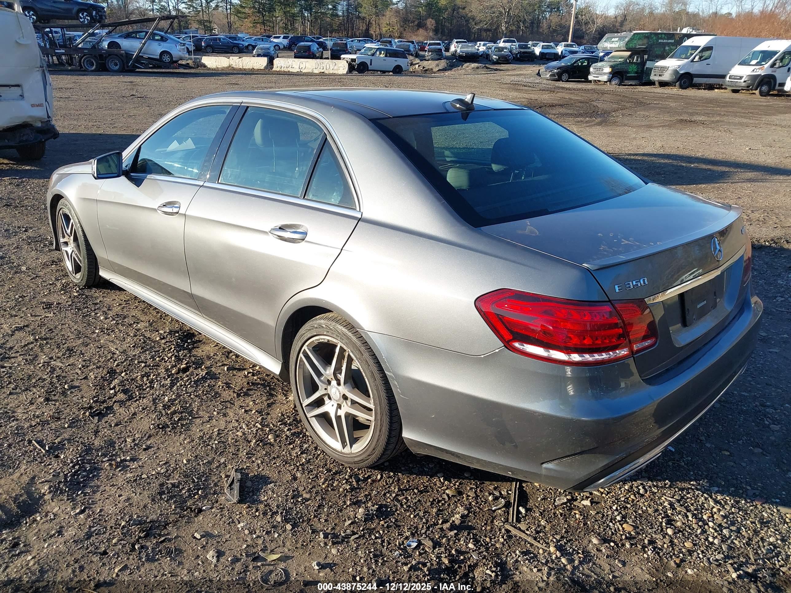 MERCEDES-BENZ E image 6